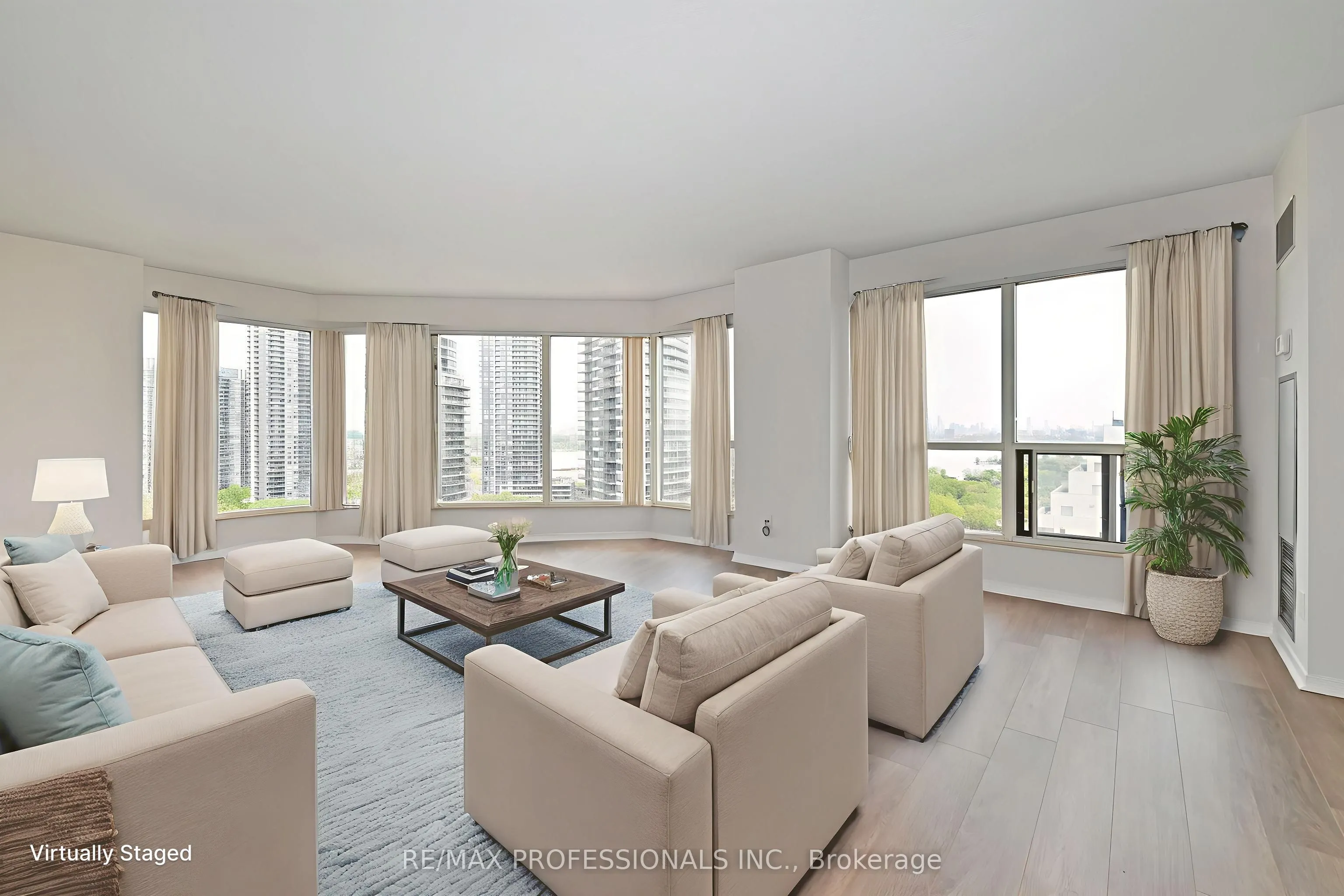 2269 Lakeshore Boulevard W, #2004