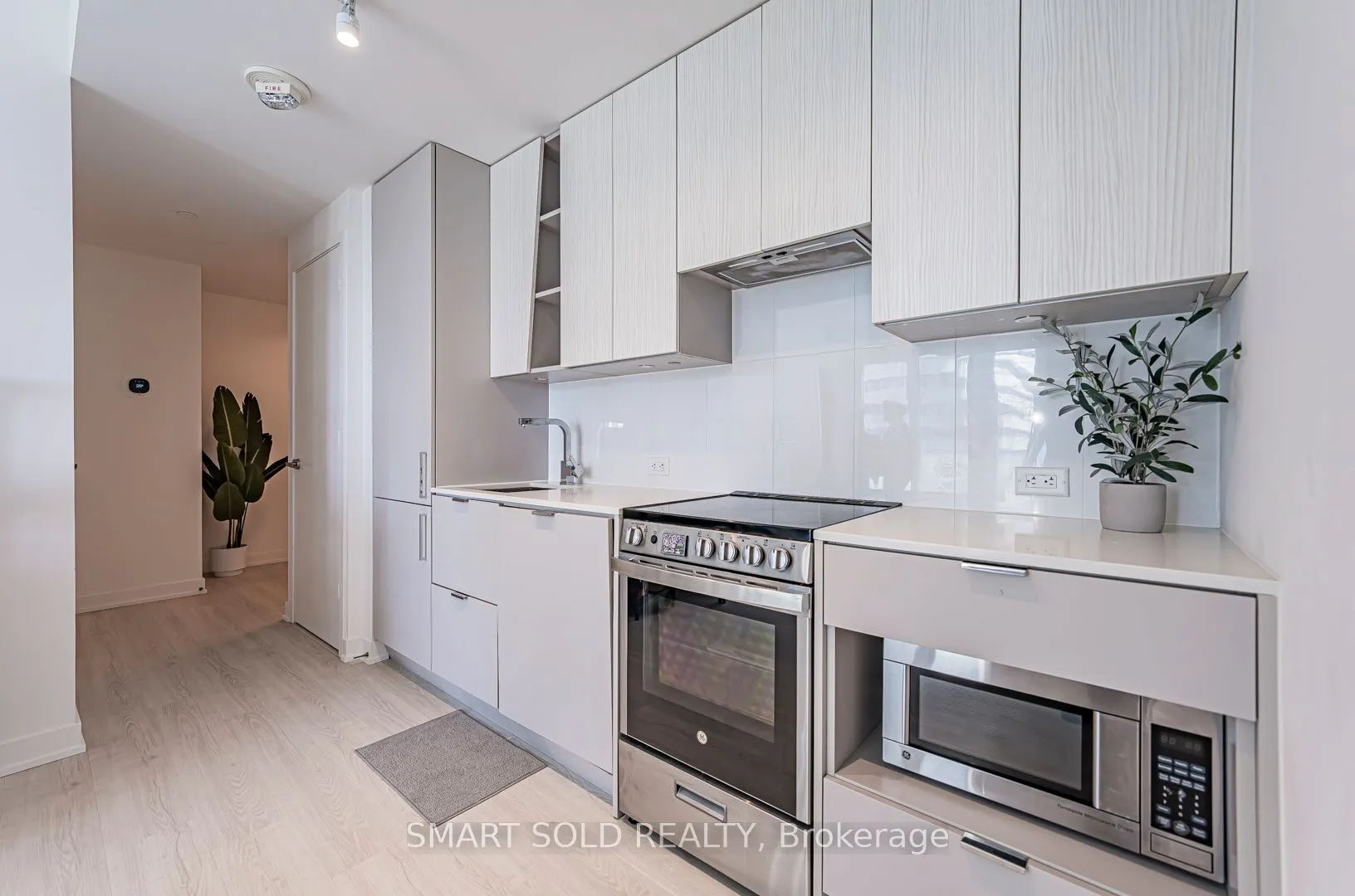 3883 Quartz Road, #1101