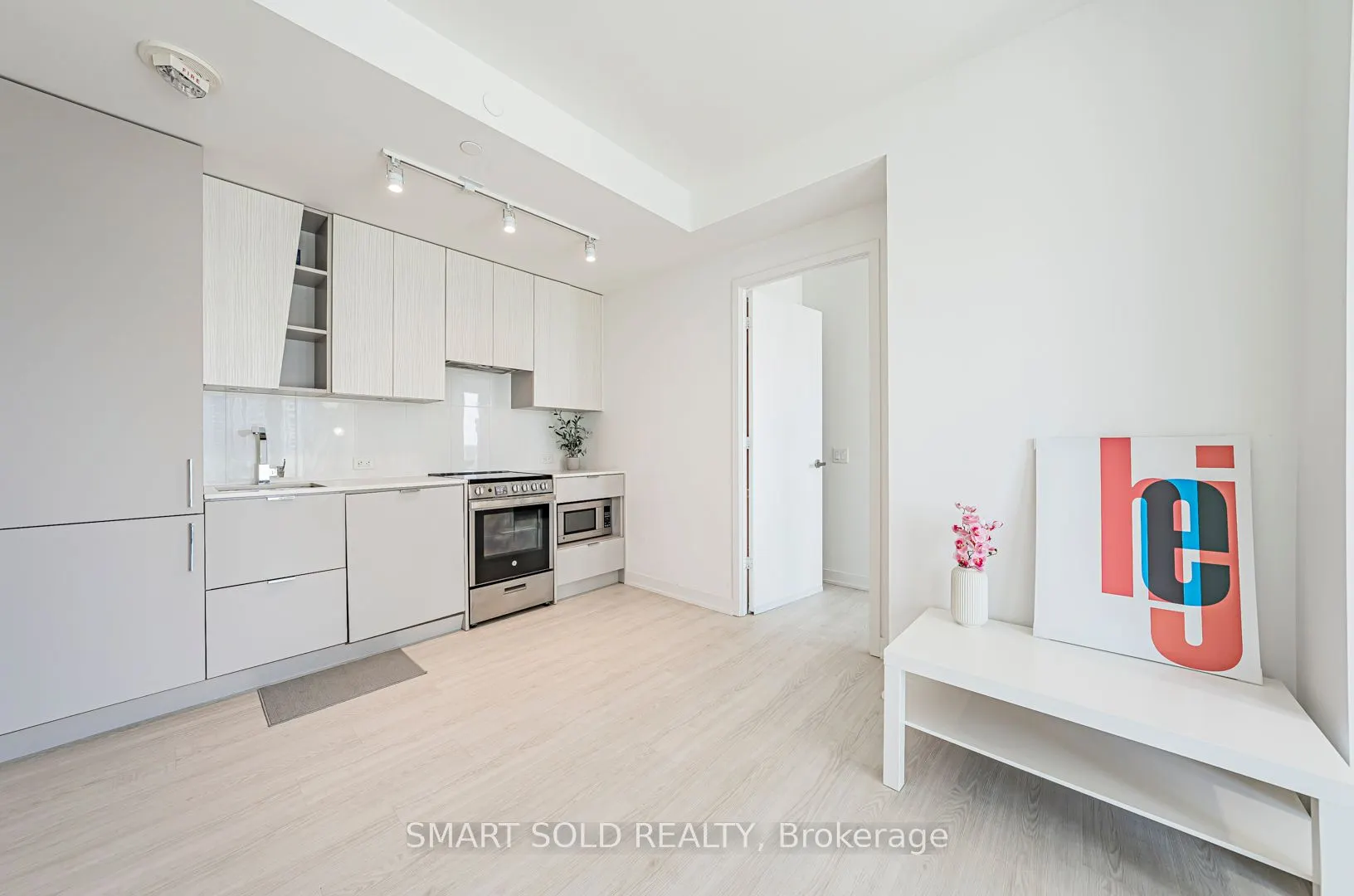 3883 Quartz Road, #1101