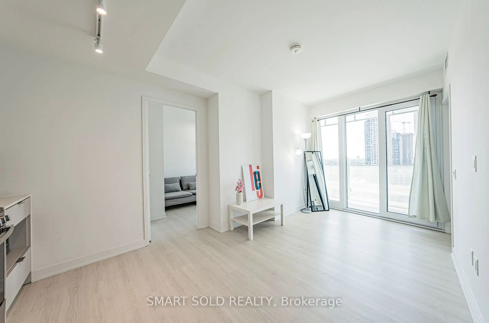3883 Quartz Road, #1101