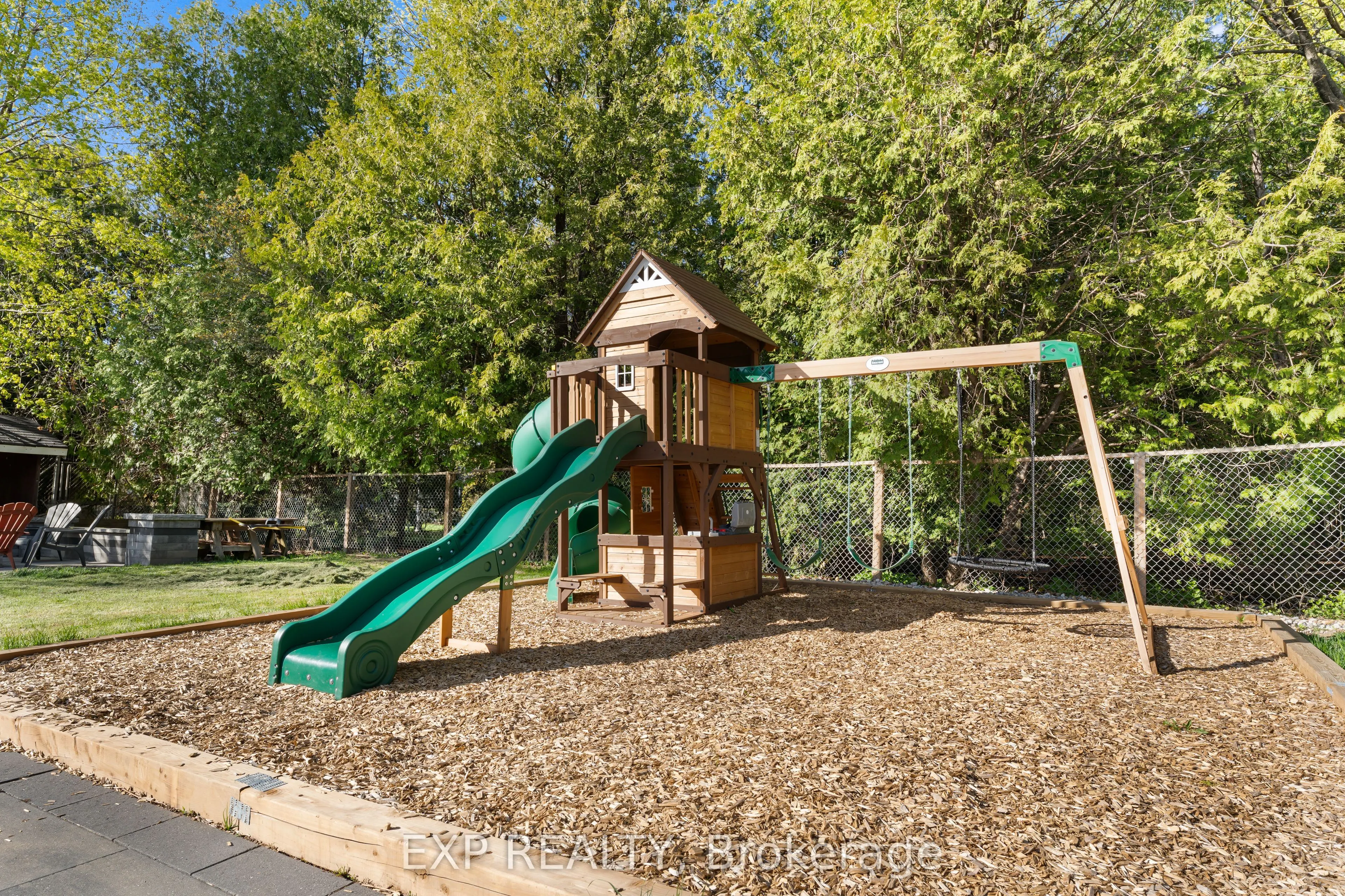 13379 Trafalgar Road