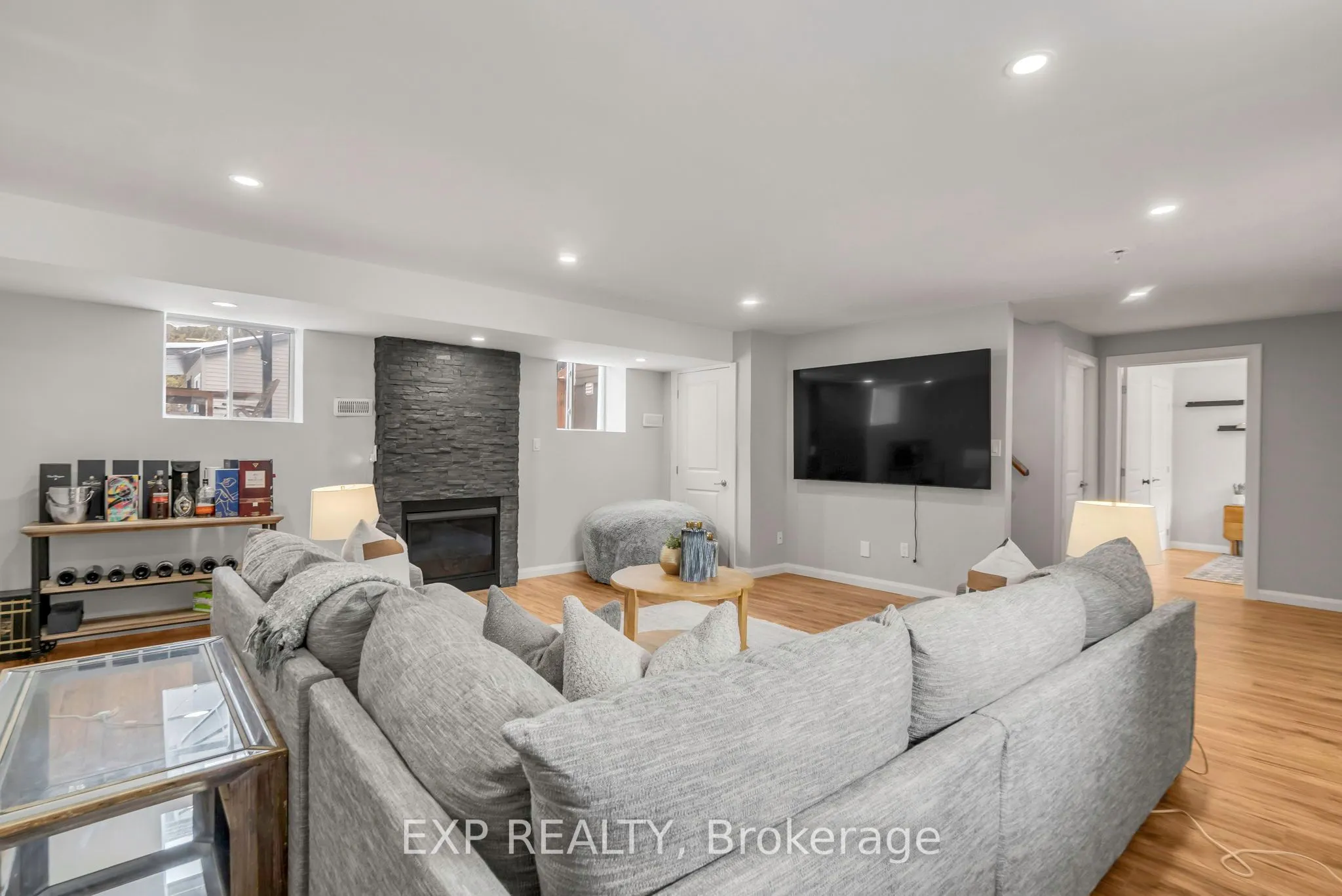 13379 Trafalgar Road