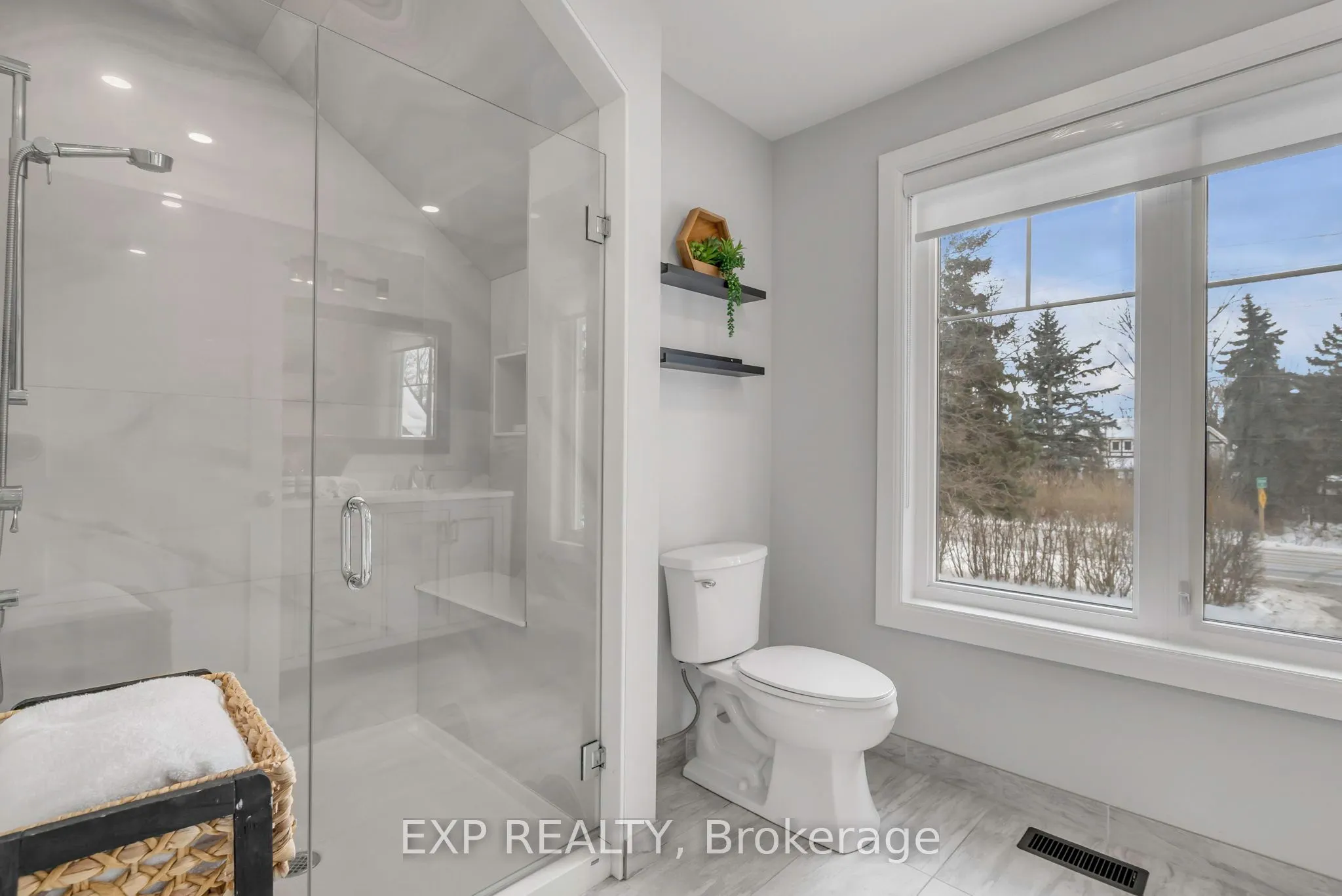 13379 Trafalgar Road
