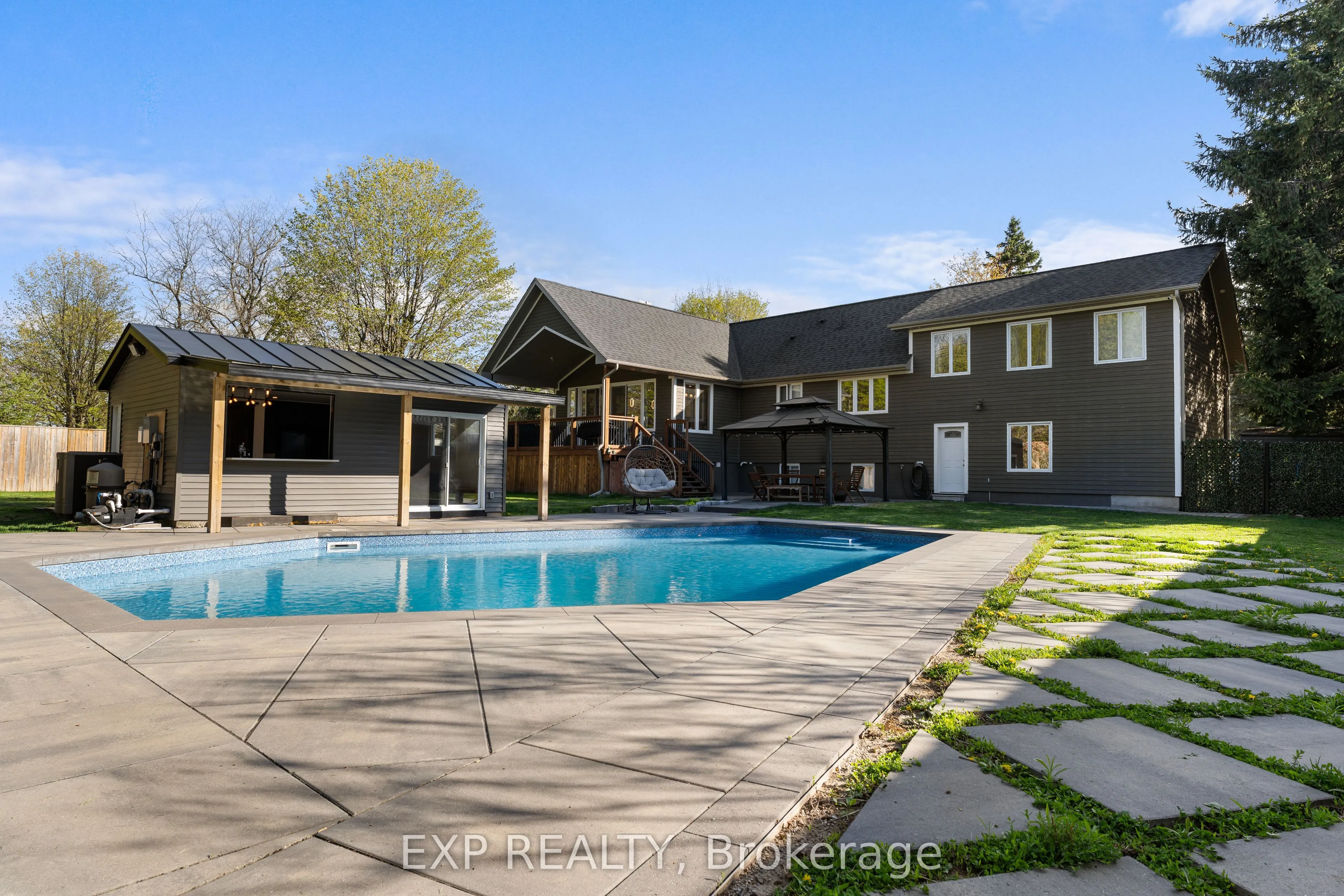 13379 Trafalgar Road