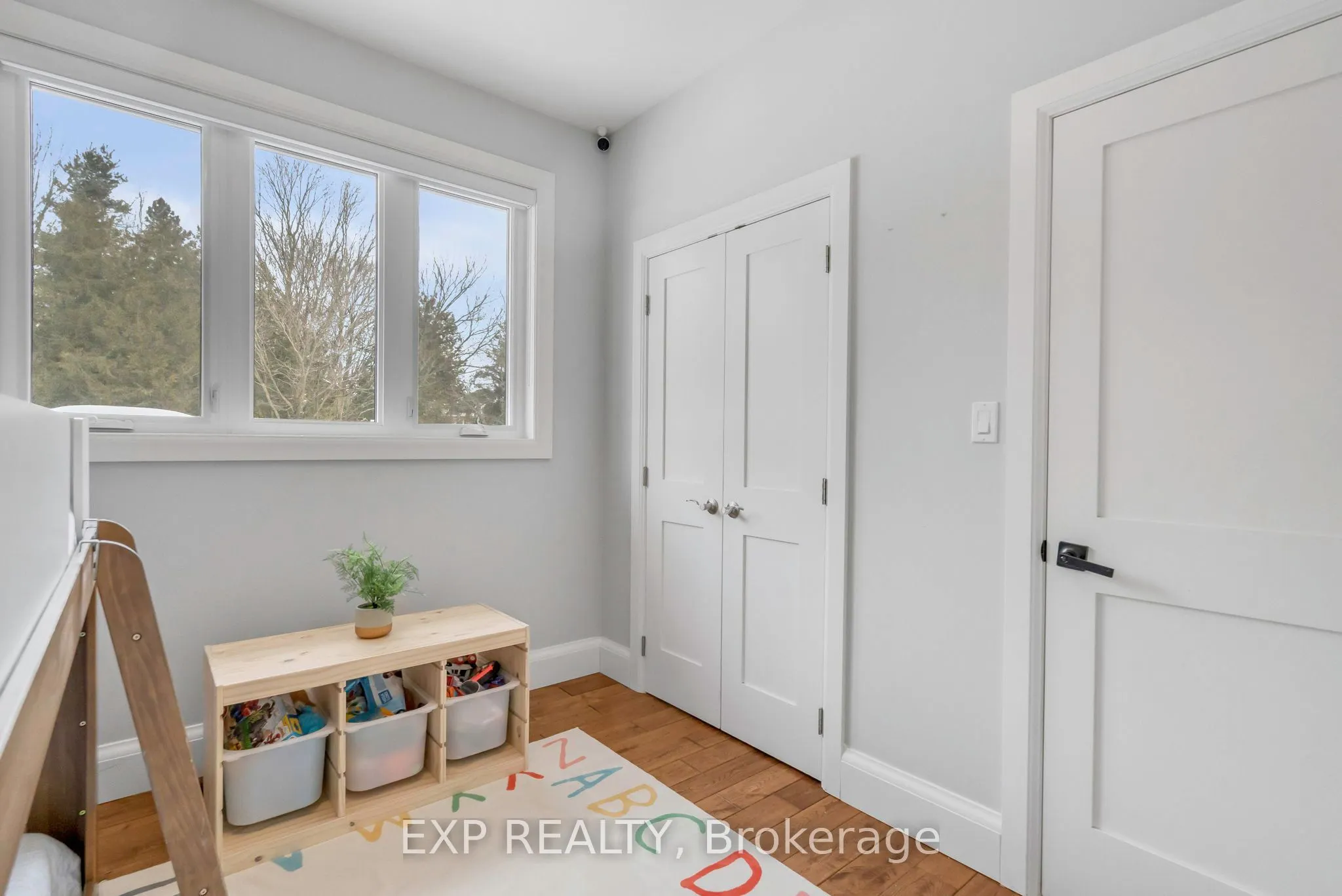13379 Trafalgar Road