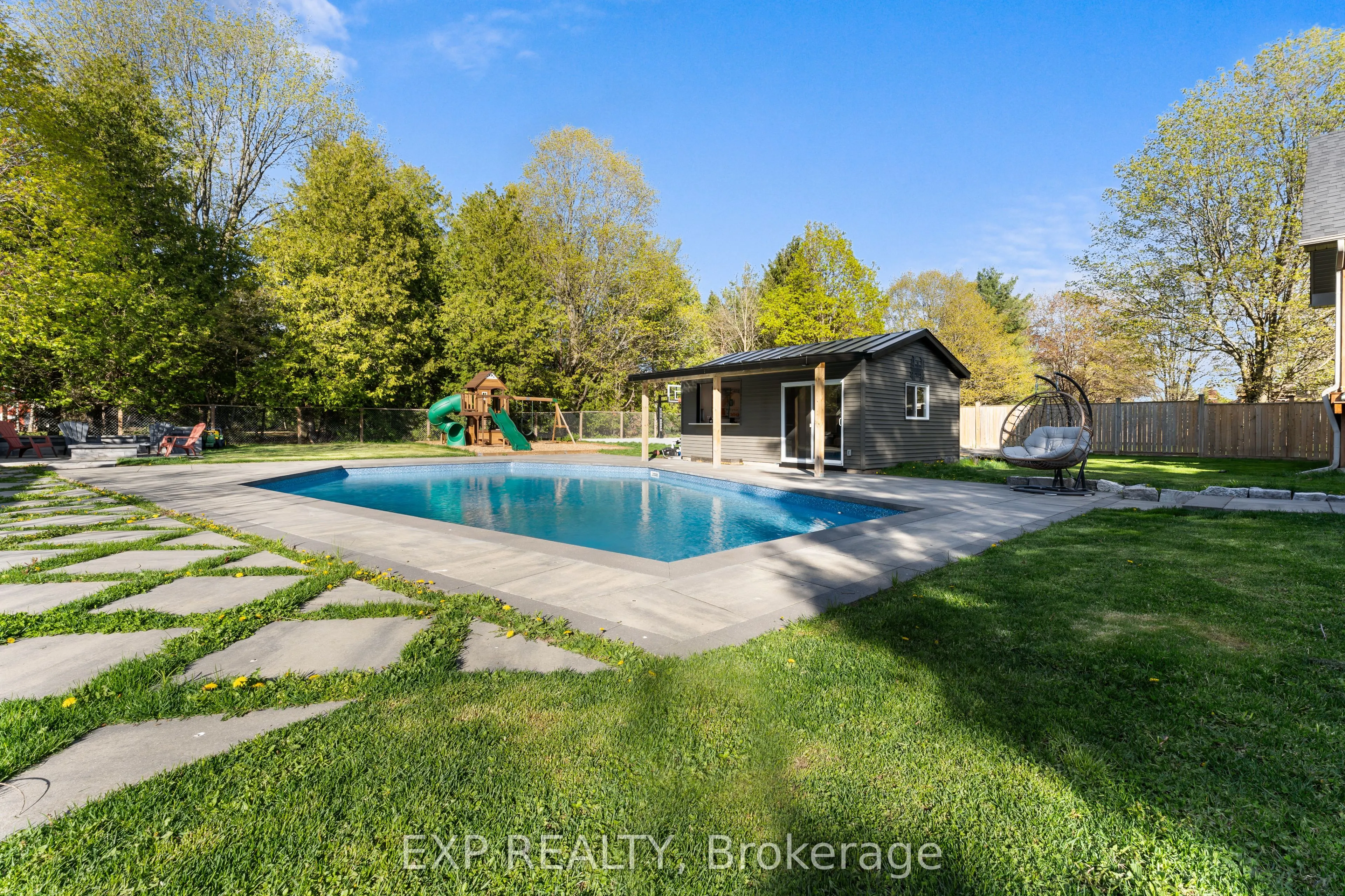 13379 Trafalgar Road