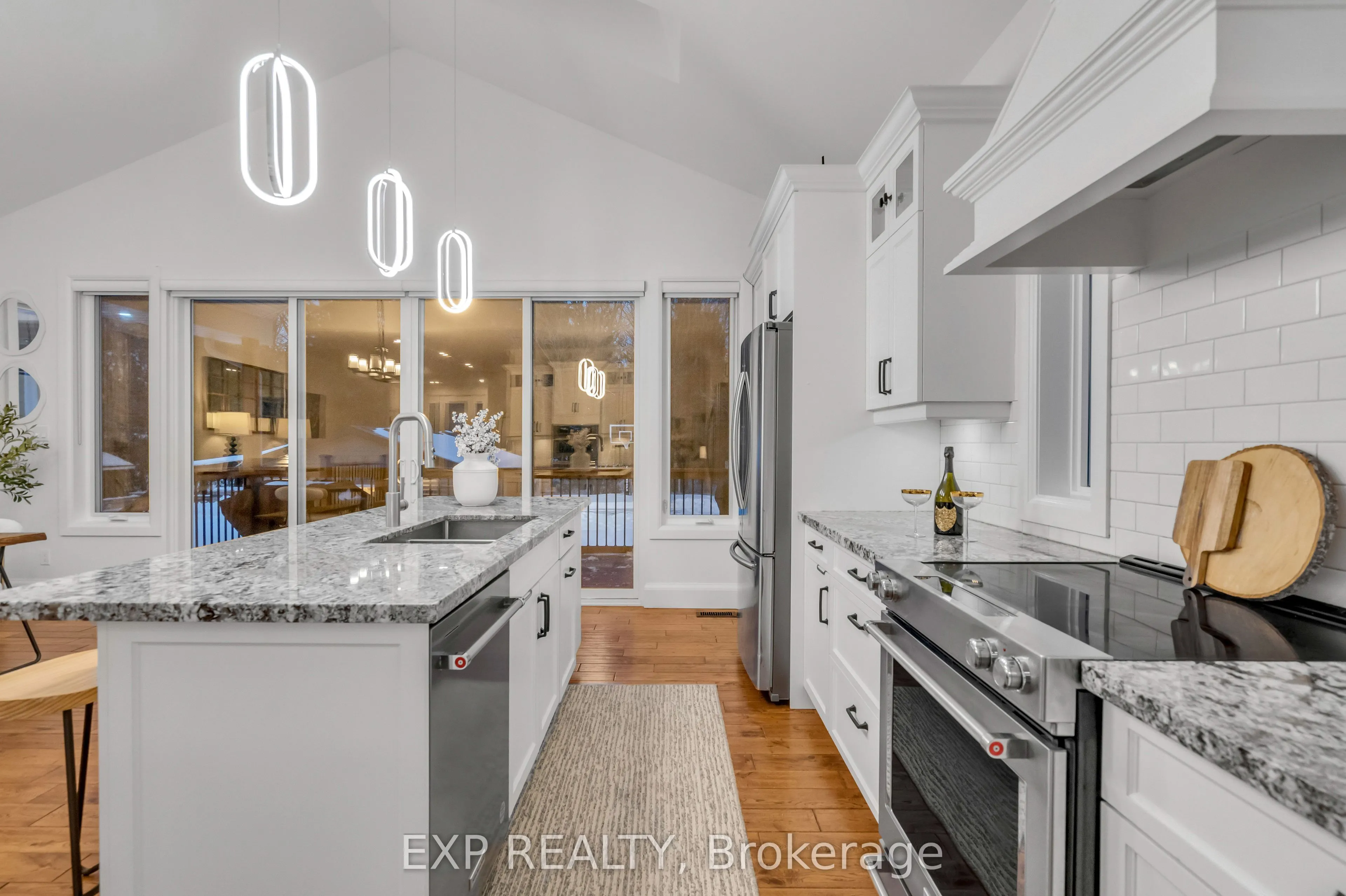 13379 Trafalgar Road