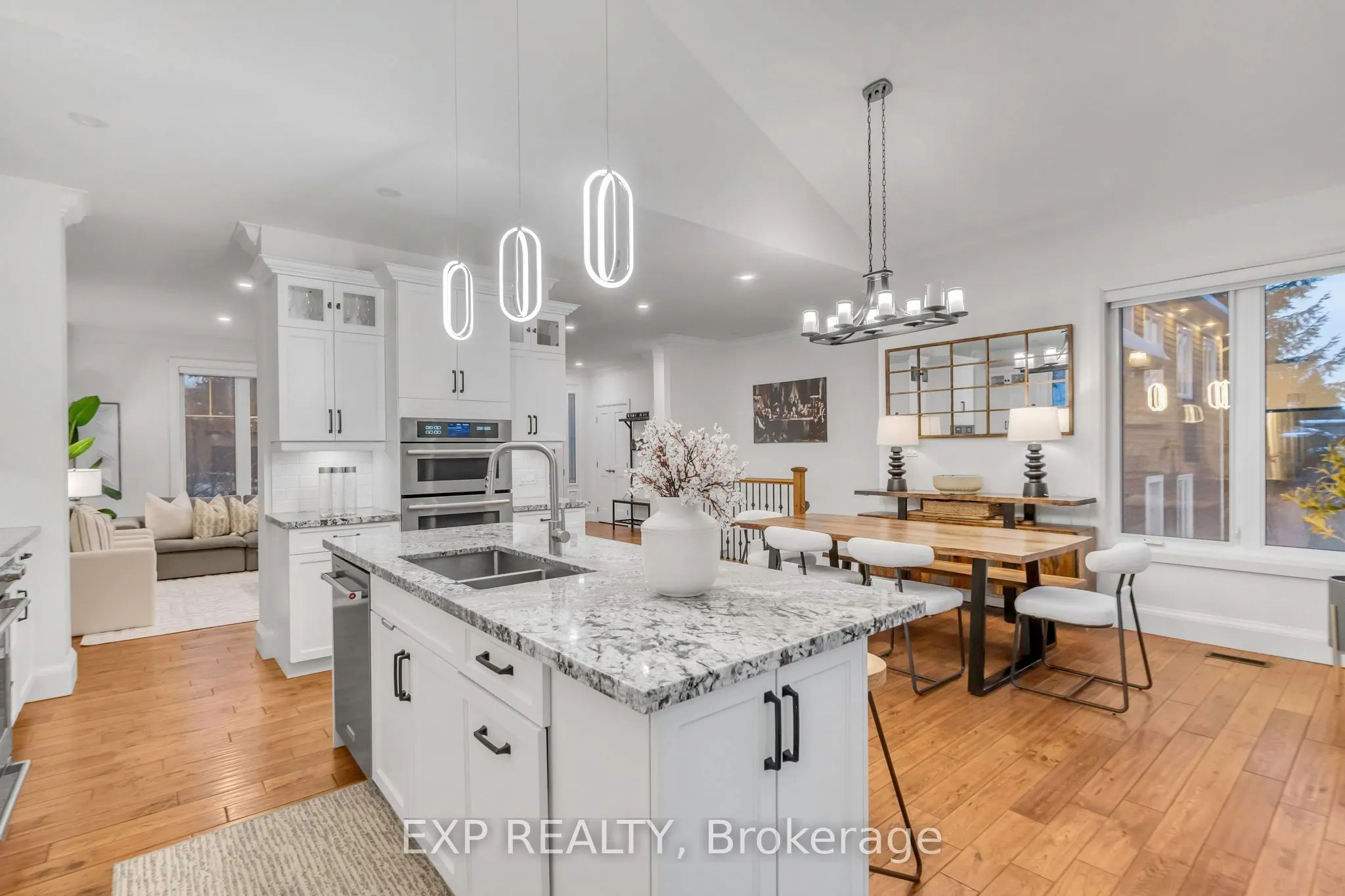 13379 Trafalgar Road