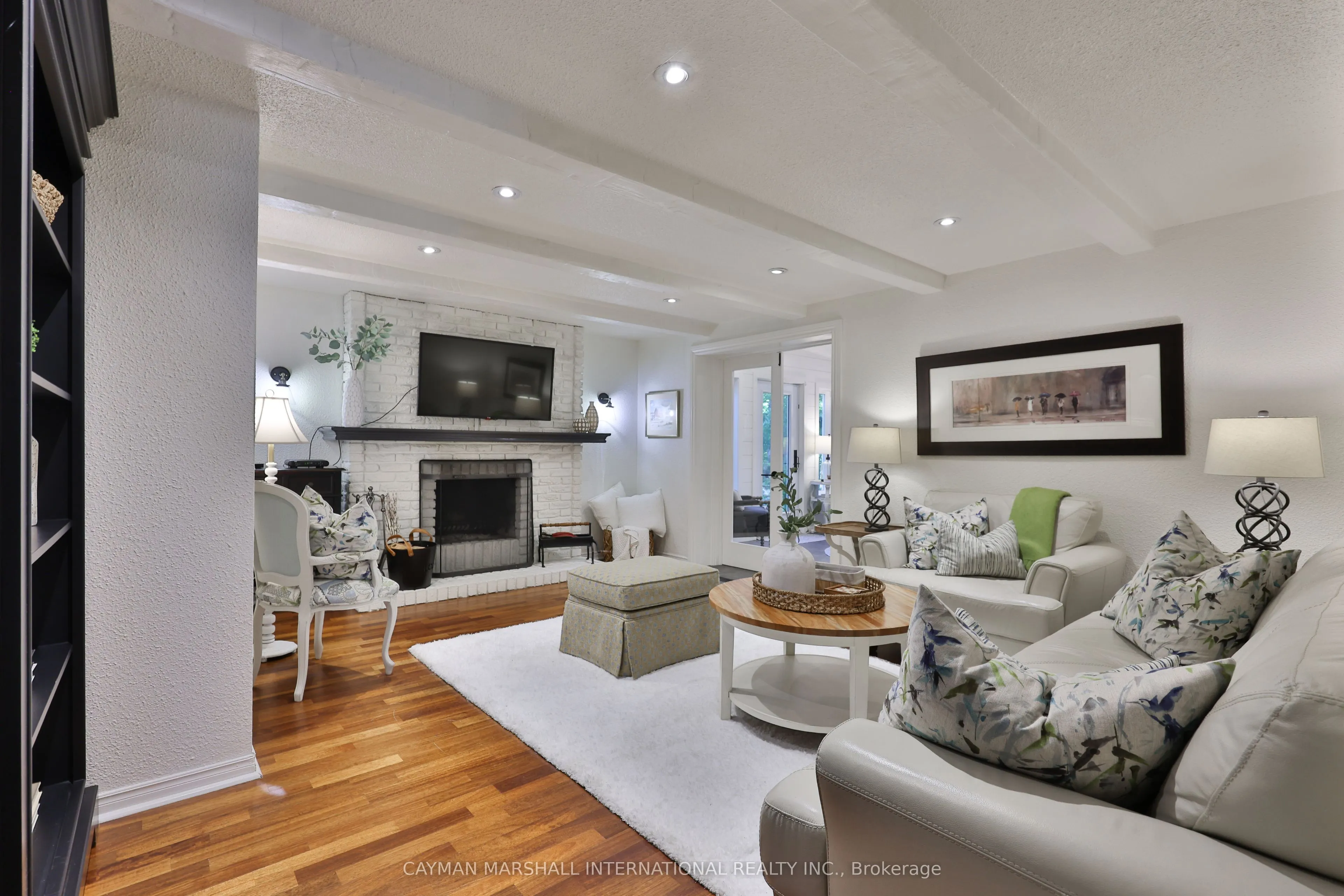 3555 Kingbird Court