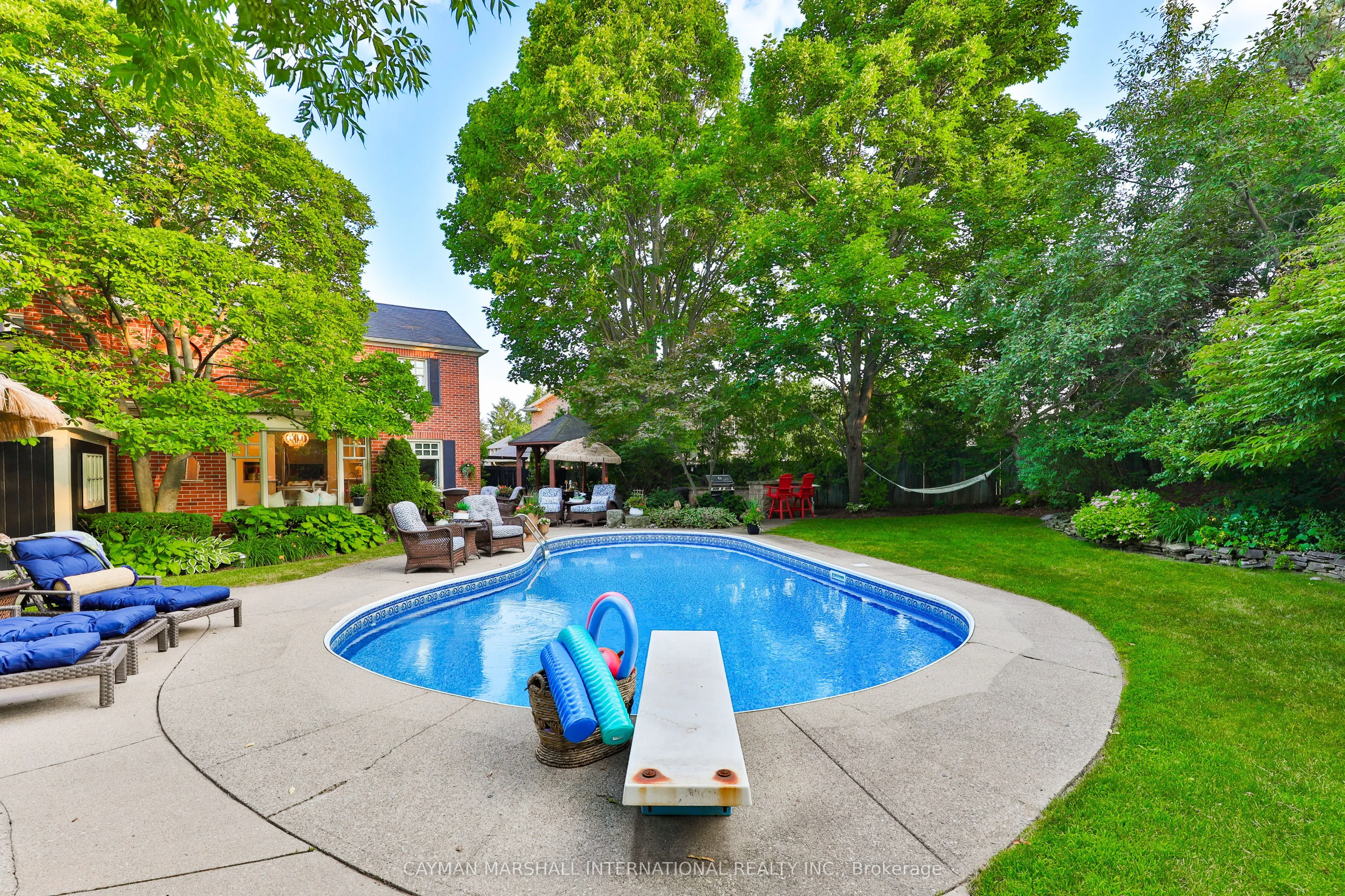 3555 Kingbird Court