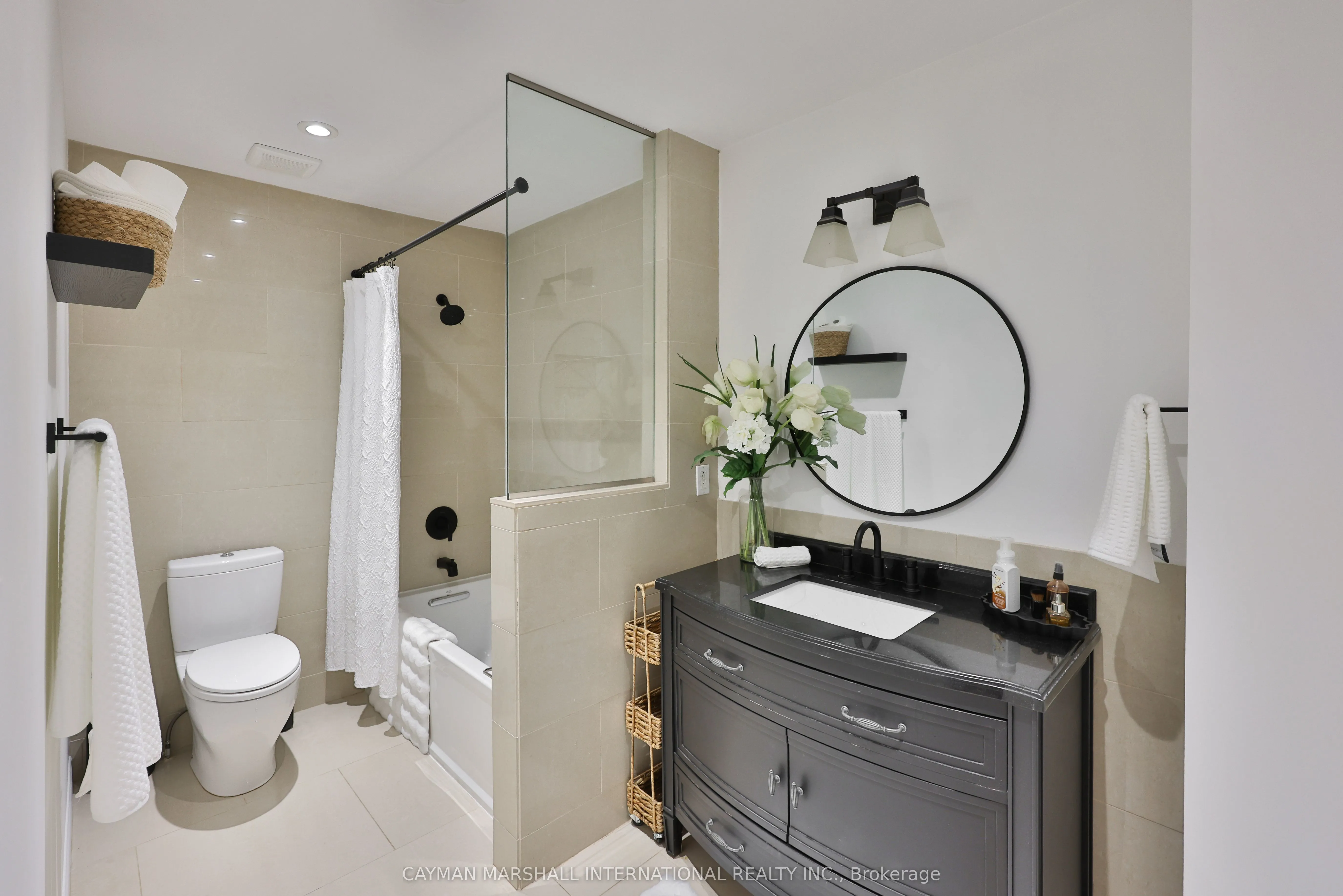 3555 Kingbird Court