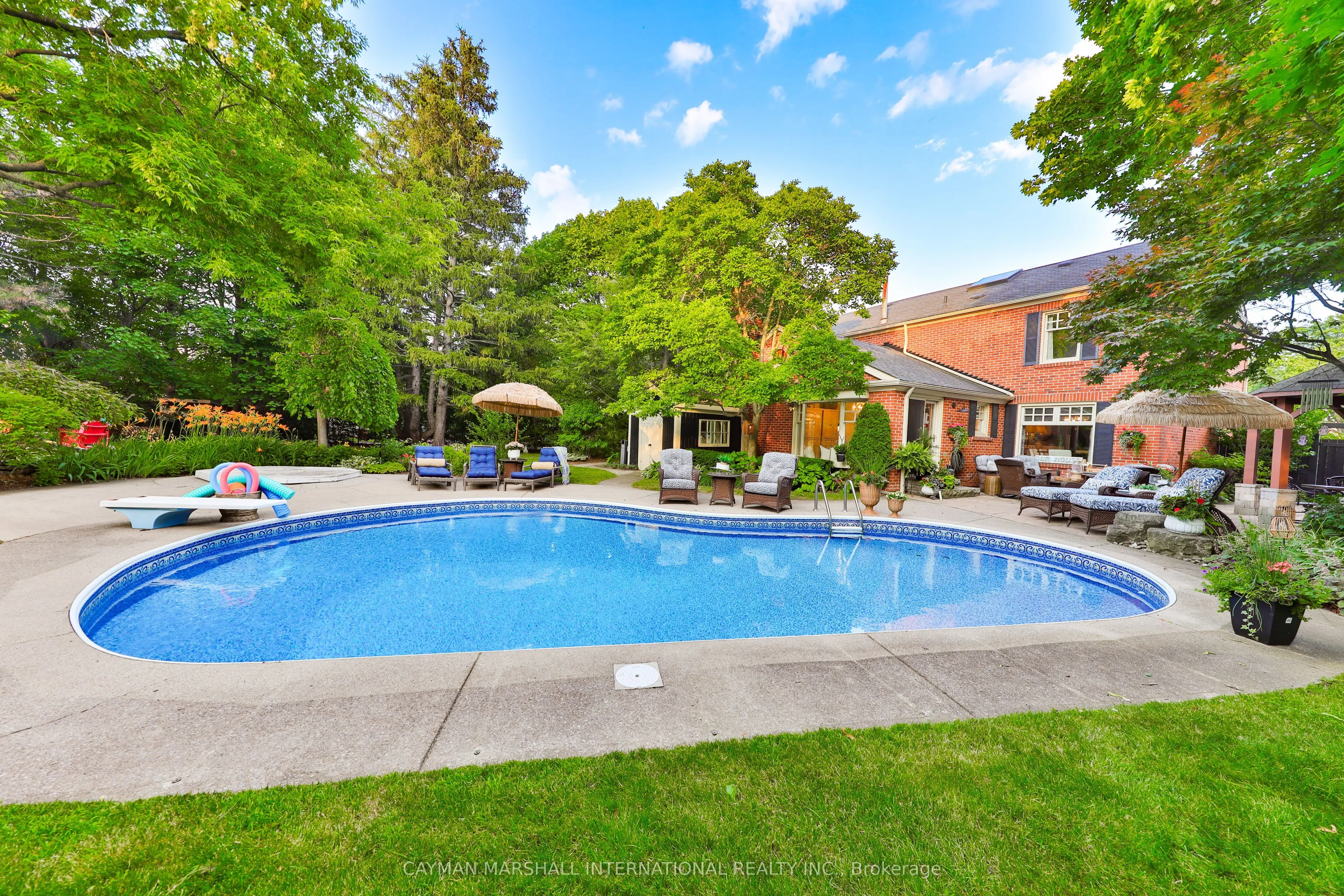3555 Kingbird Court