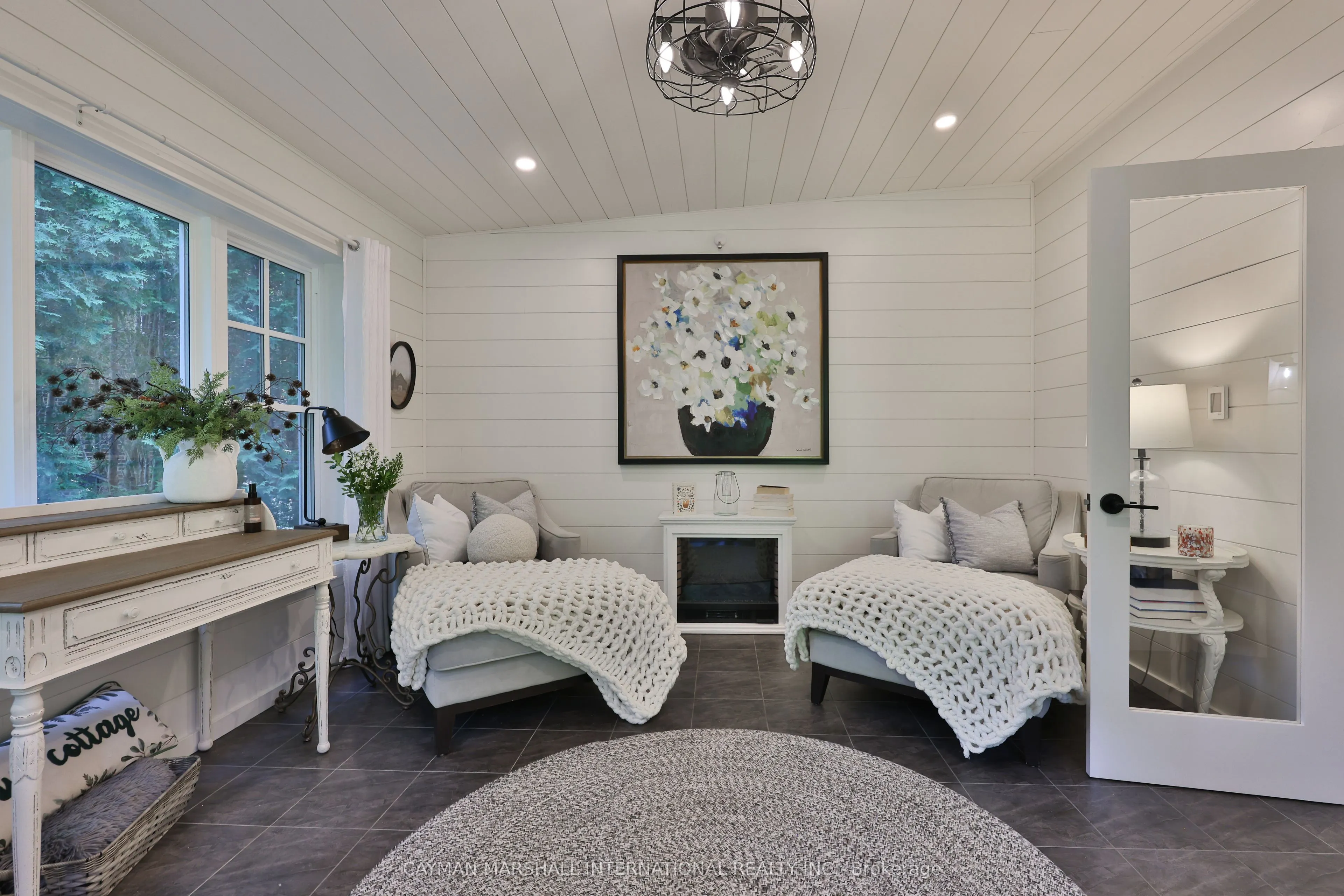 3555 Kingbird Court