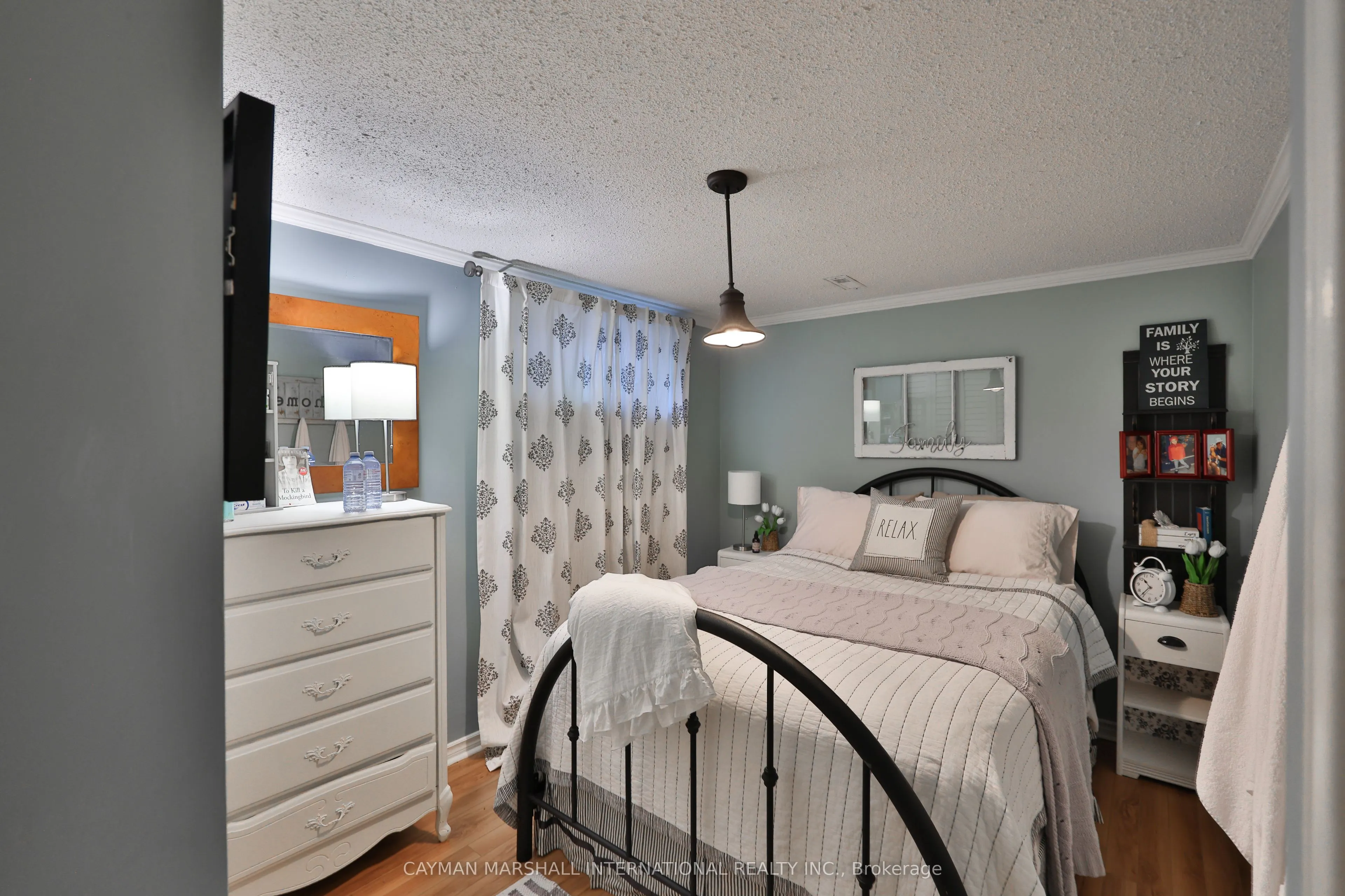 3555 Kingbird Court