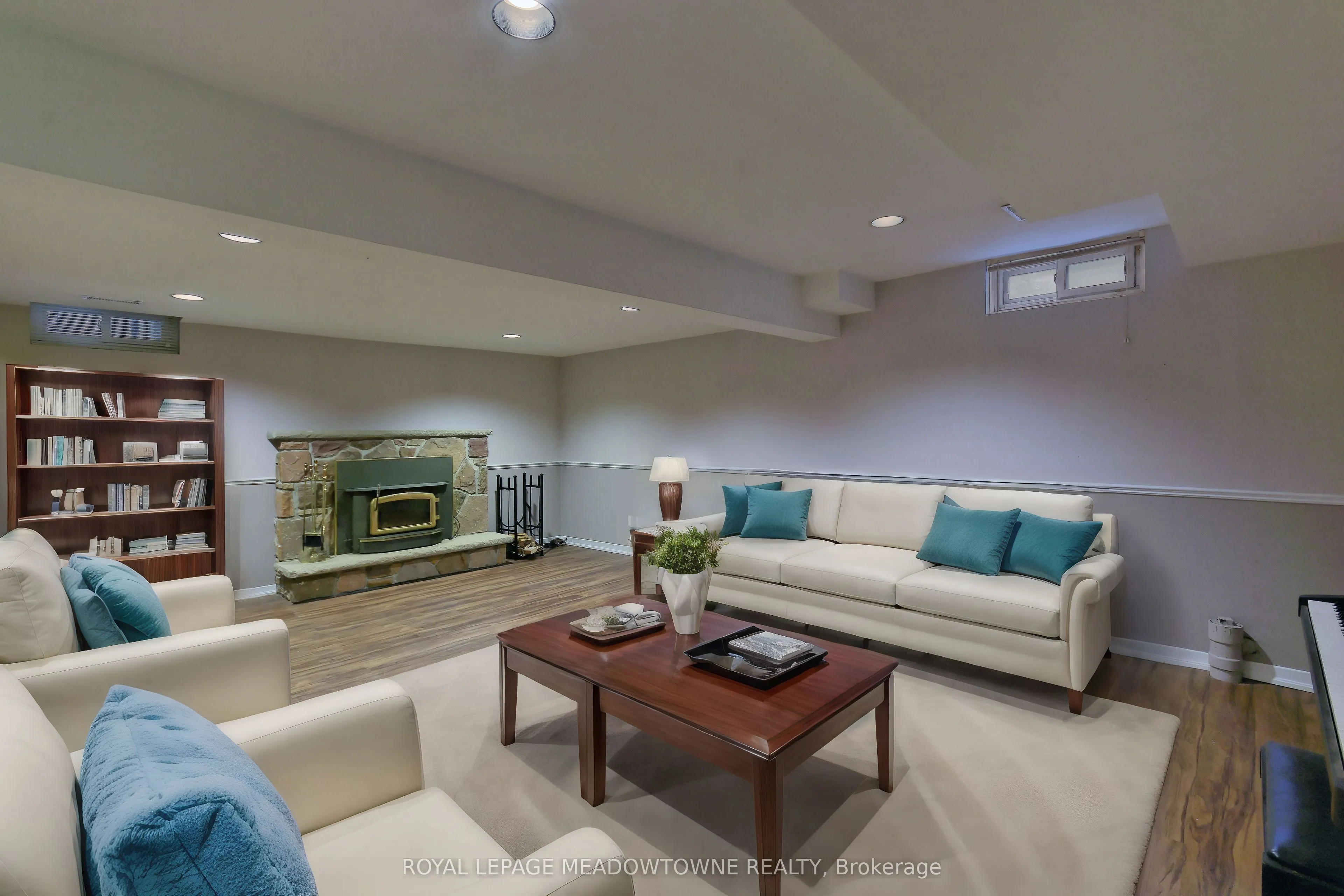 4320 Shelby Crescent