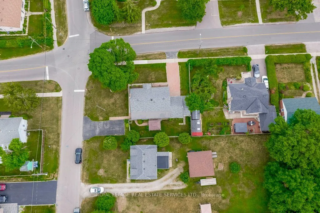 206 Maurice Drive