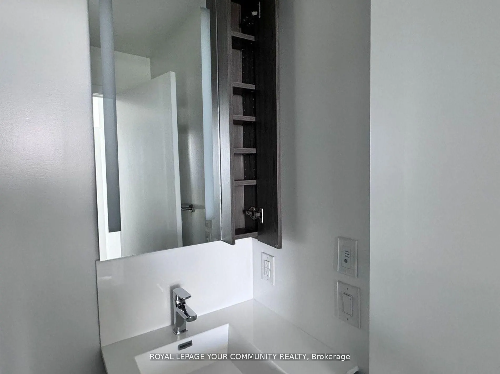 220 Missinnihe Way, #1109