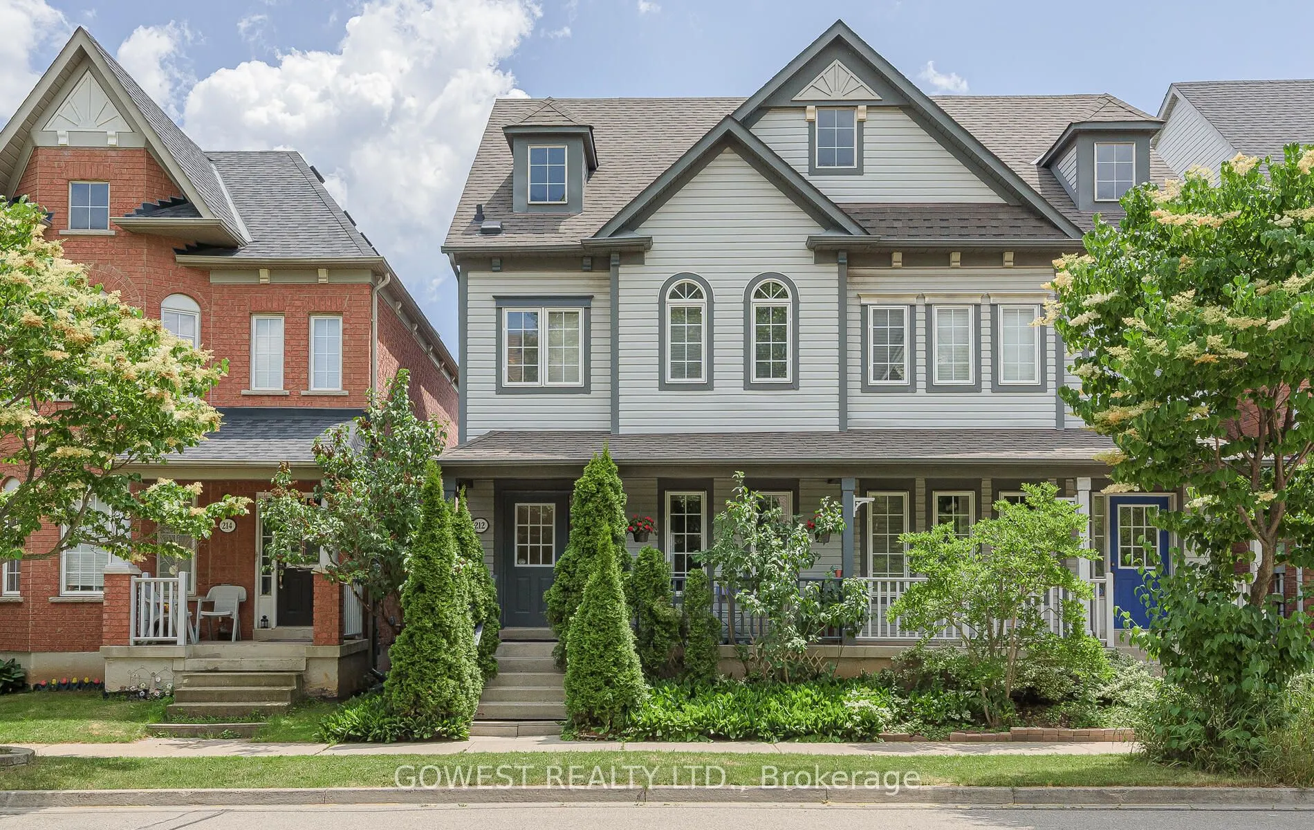 212 Roxton Road