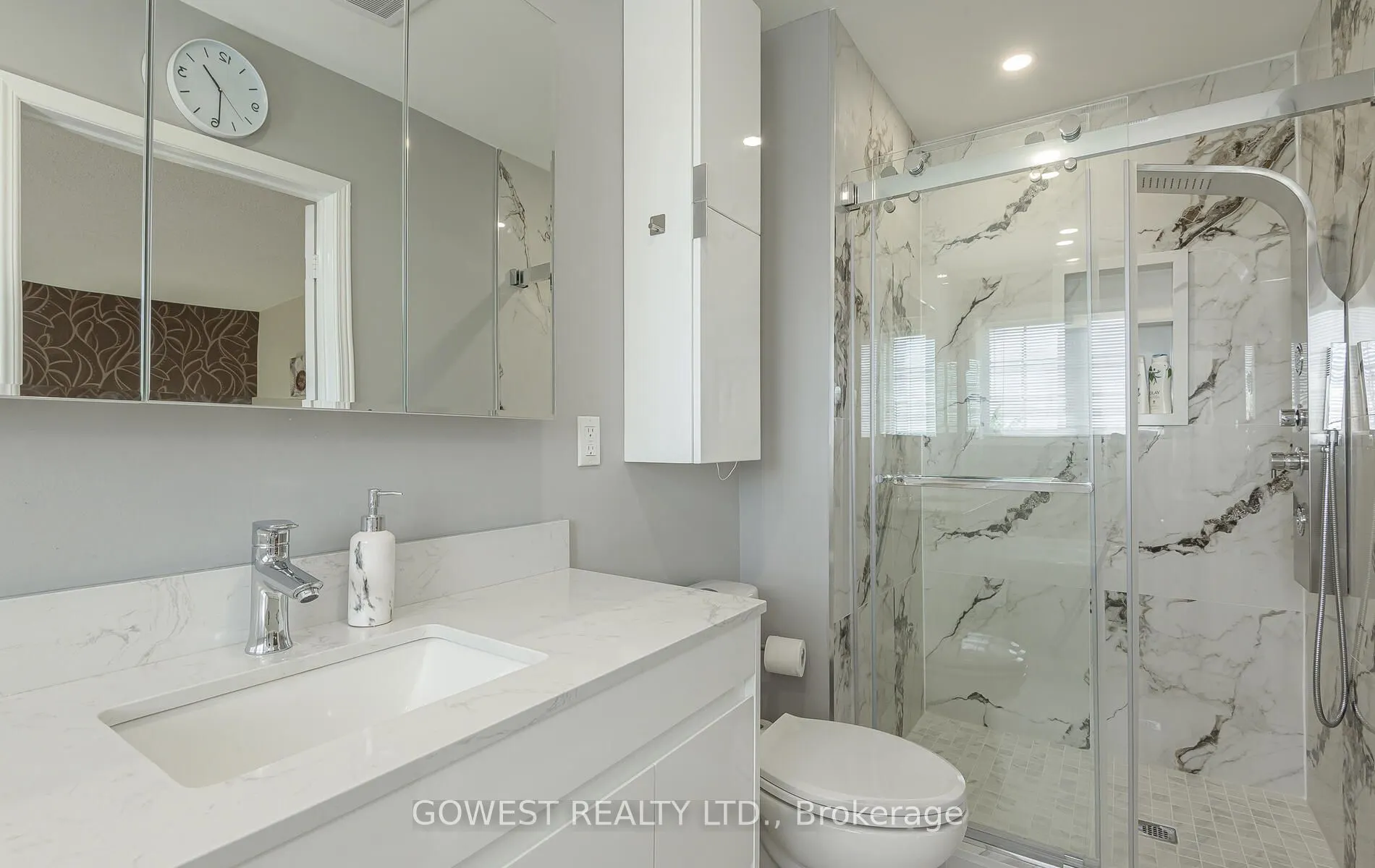 212 Roxton Road