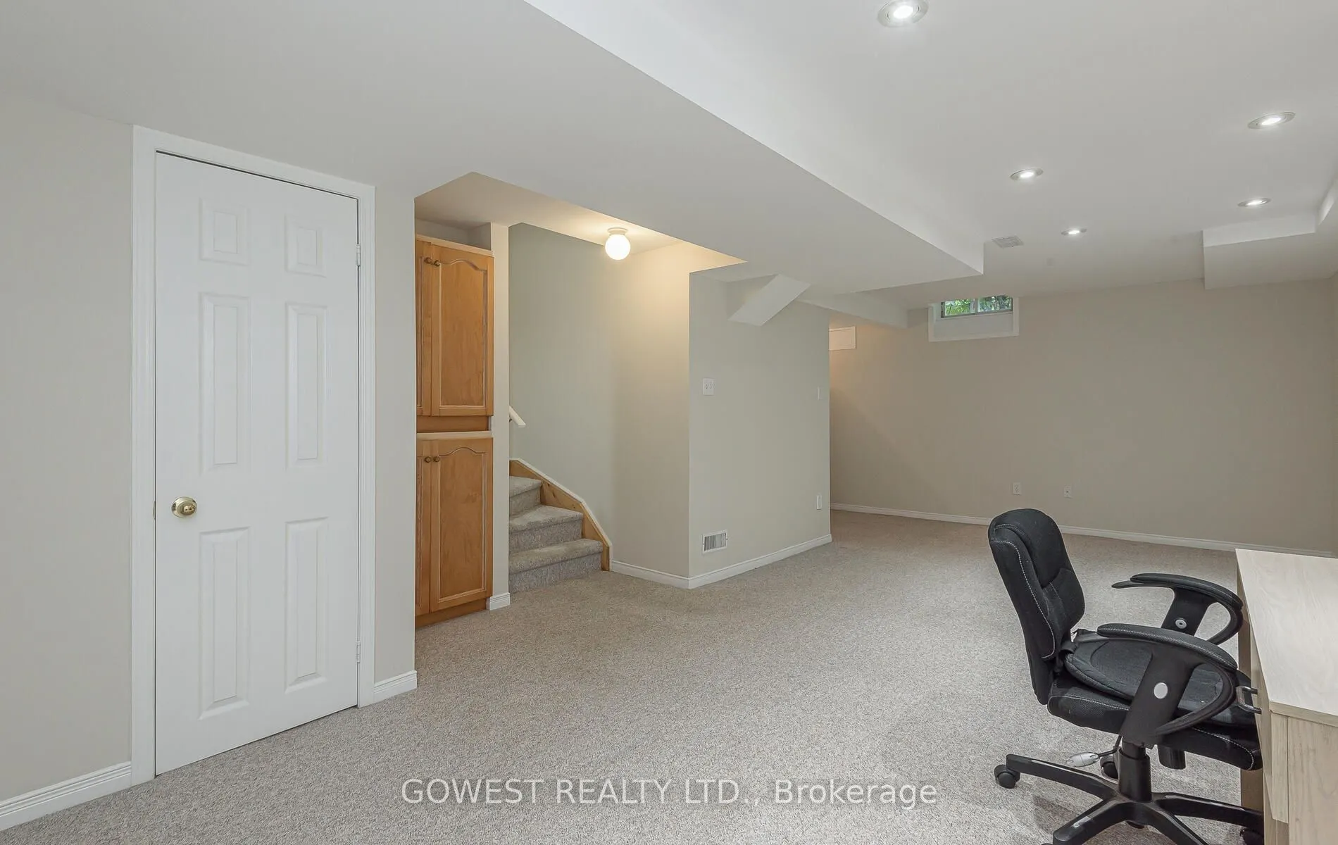 212 Roxton Road