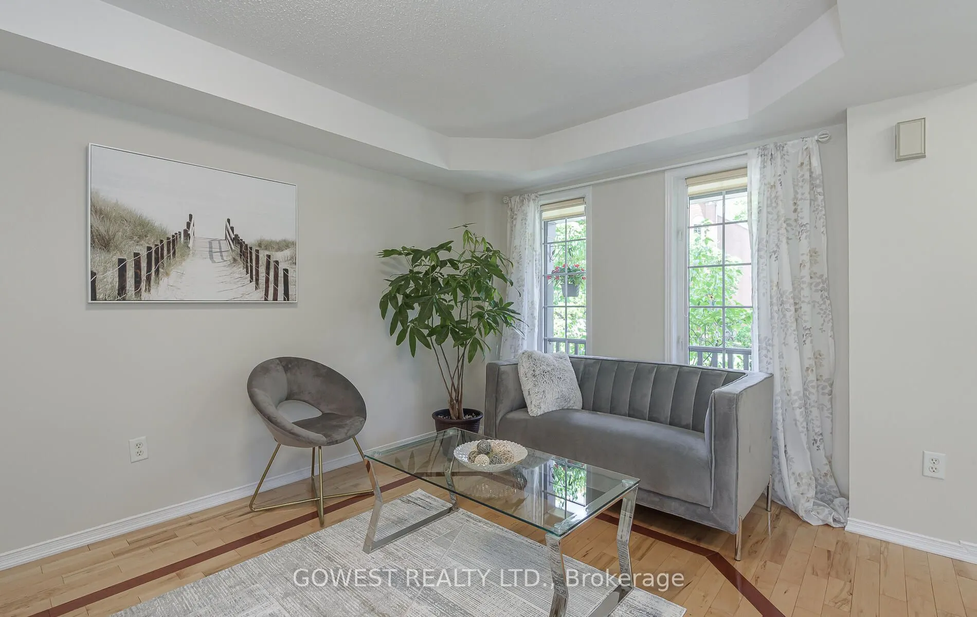 212 Roxton Road