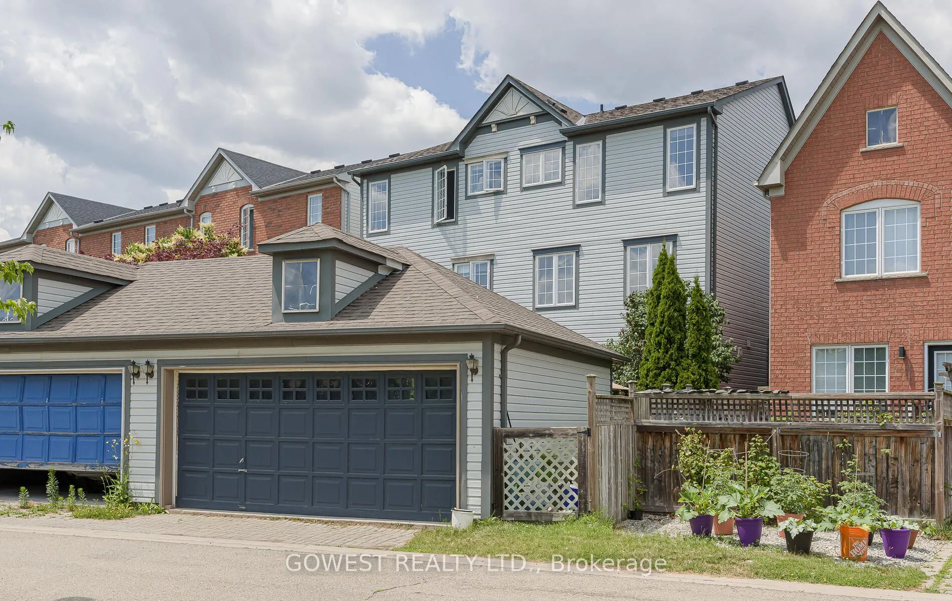 212 Roxton Road