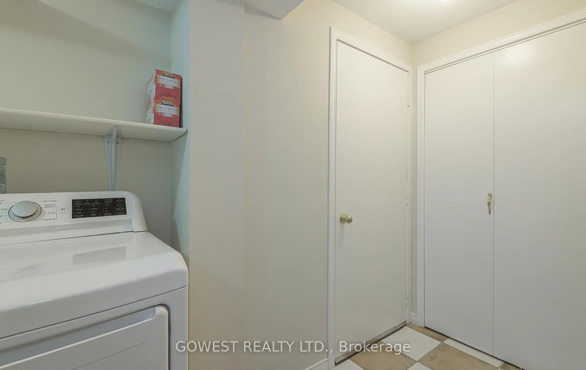 212 Roxton Road