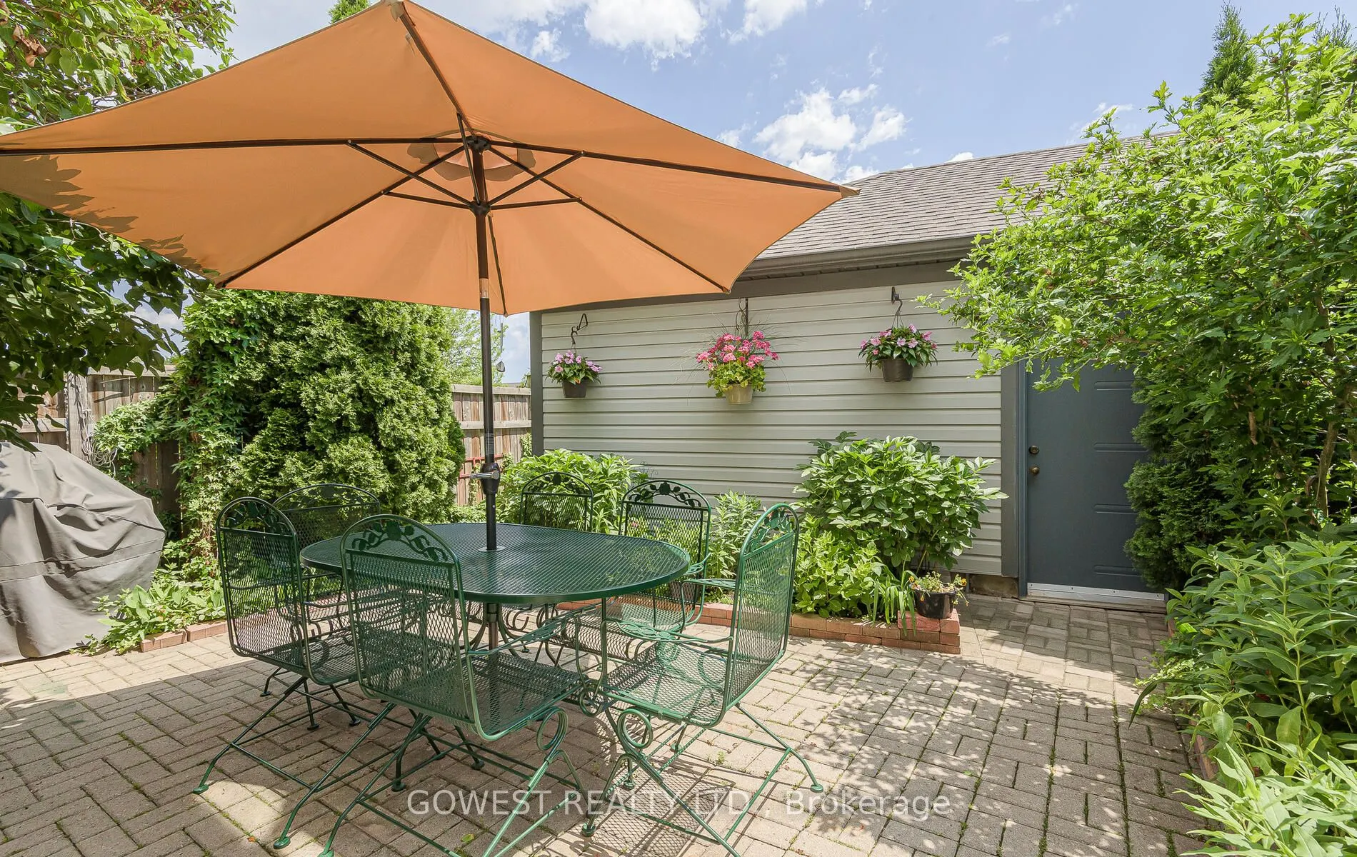 212 Roxton Road