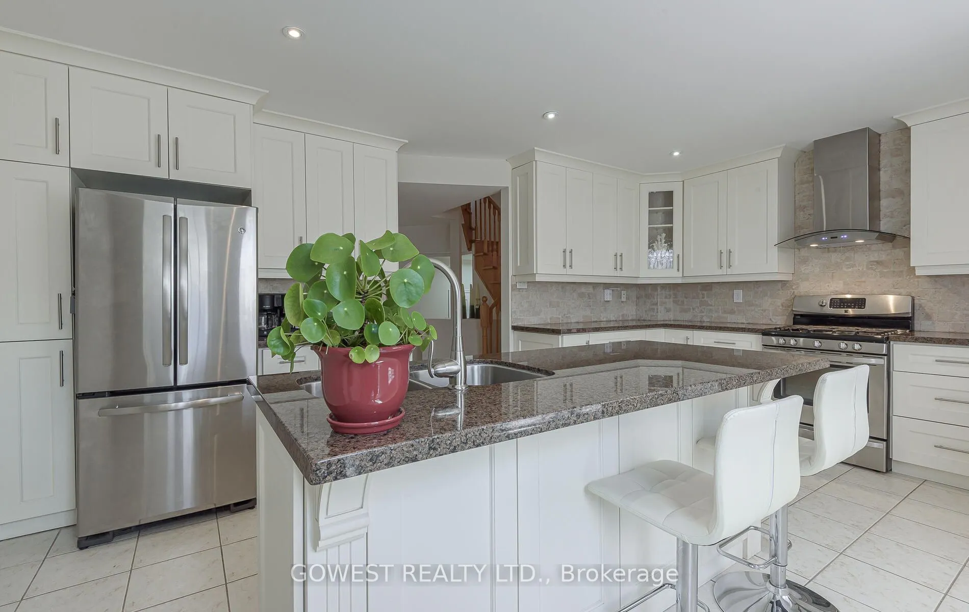 212 Roxton Road