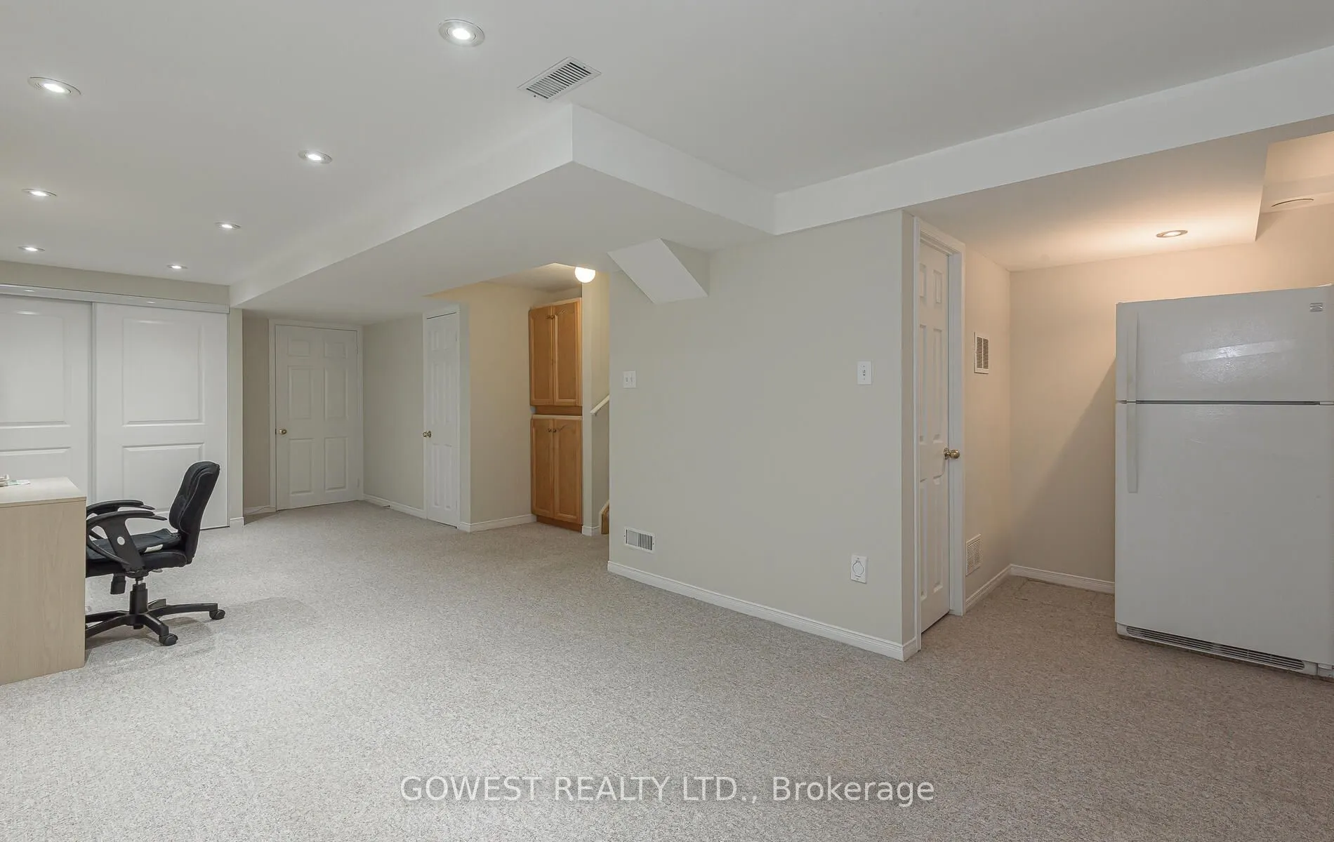 212 Roxton Road