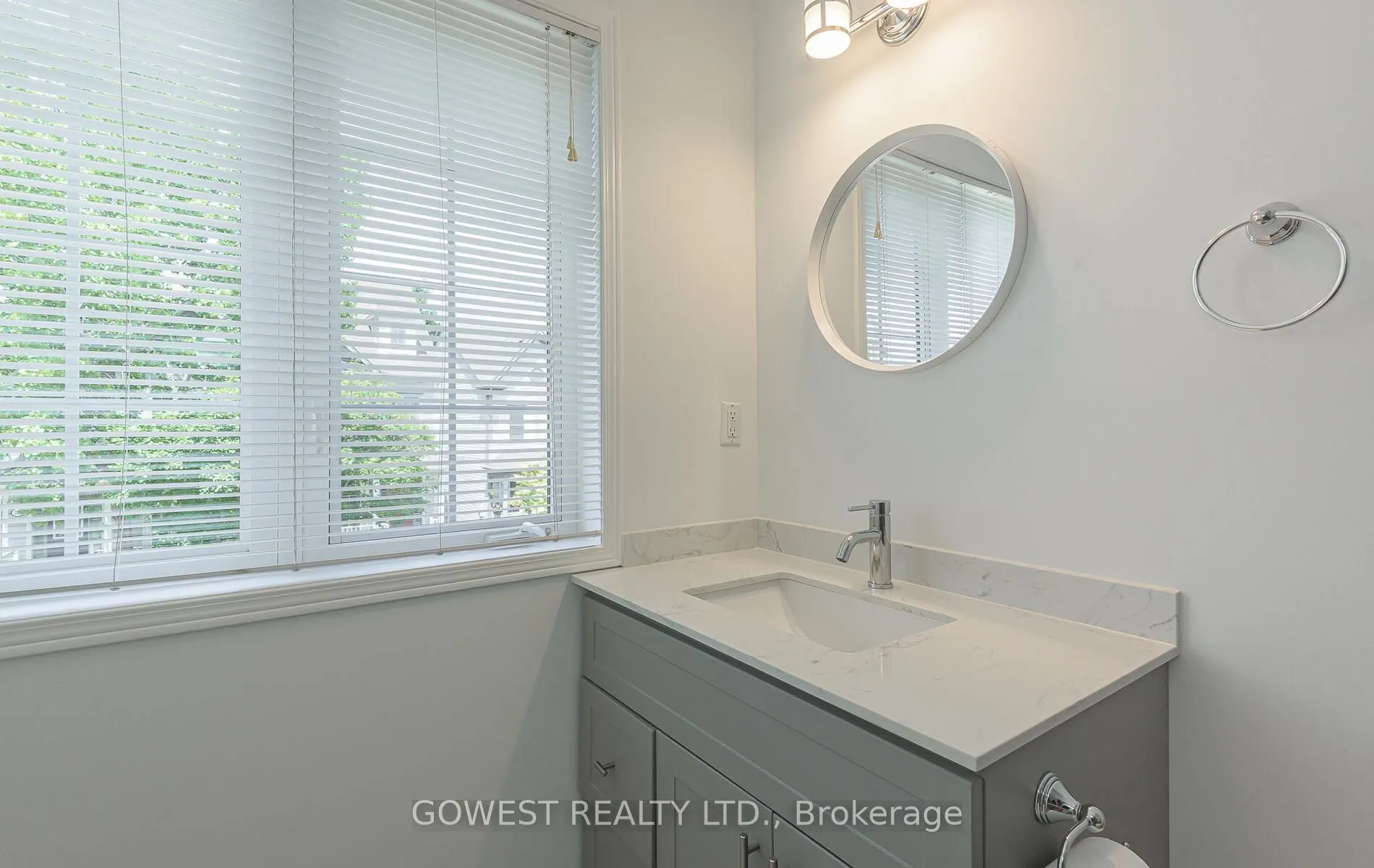212 Roxton Road