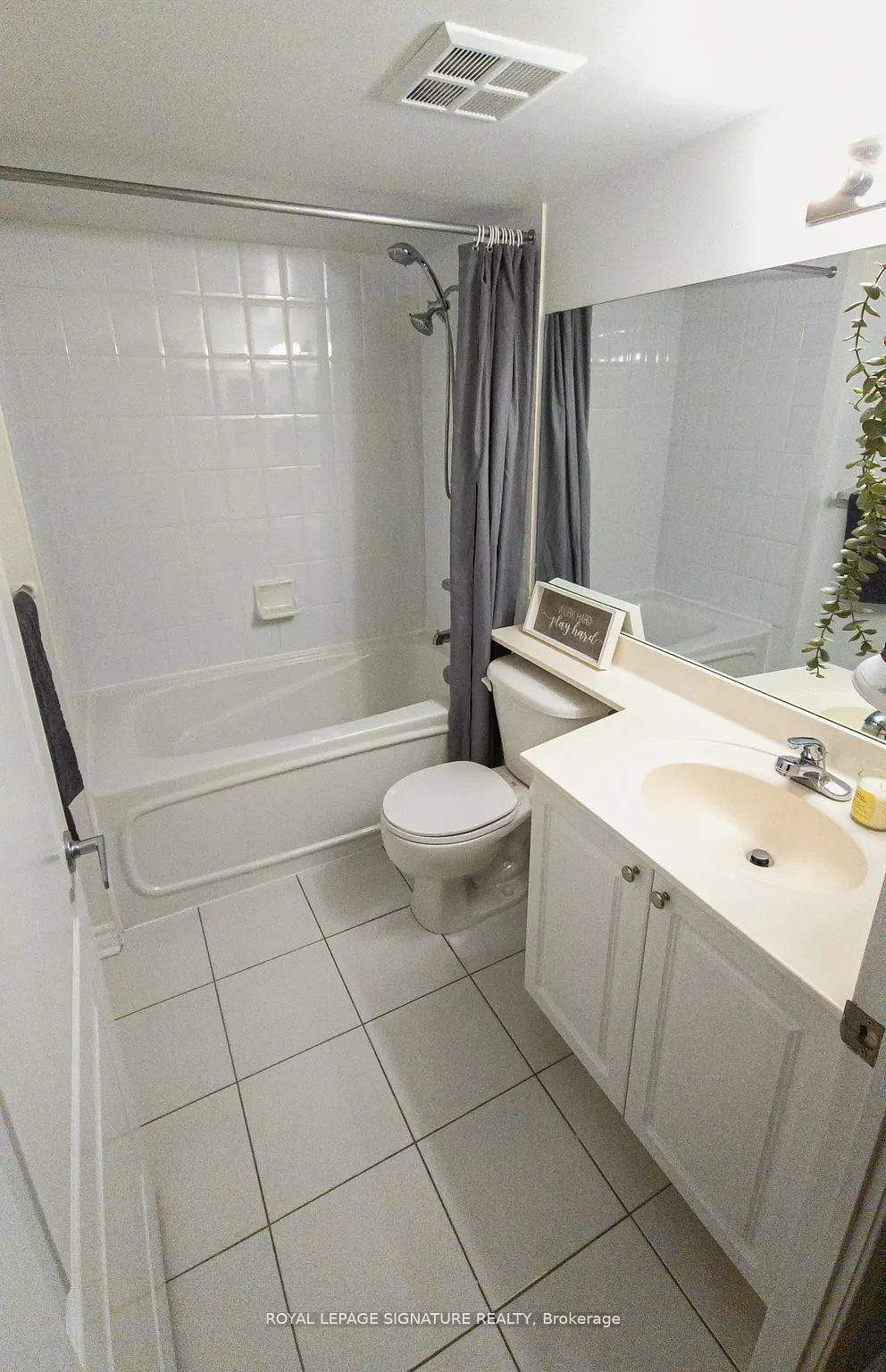 33 Elm Drive, #1007