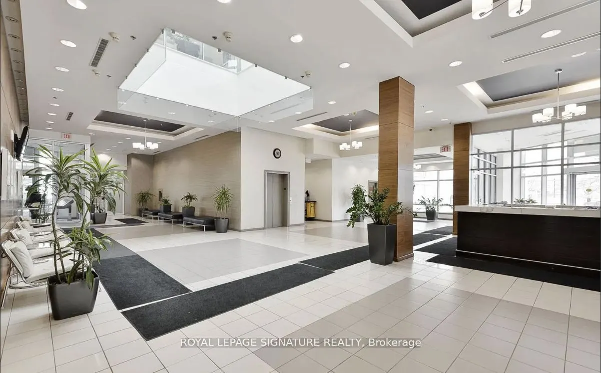 33 Elm Drive, #1007