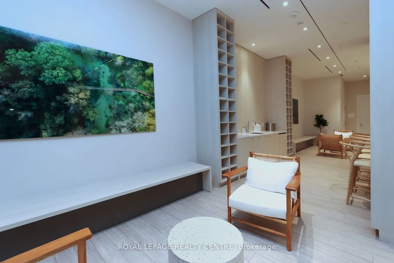 28 Ann Street, #1119