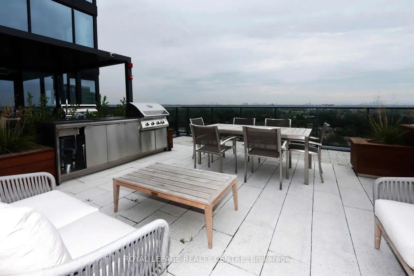 28 Ann Street, #1119