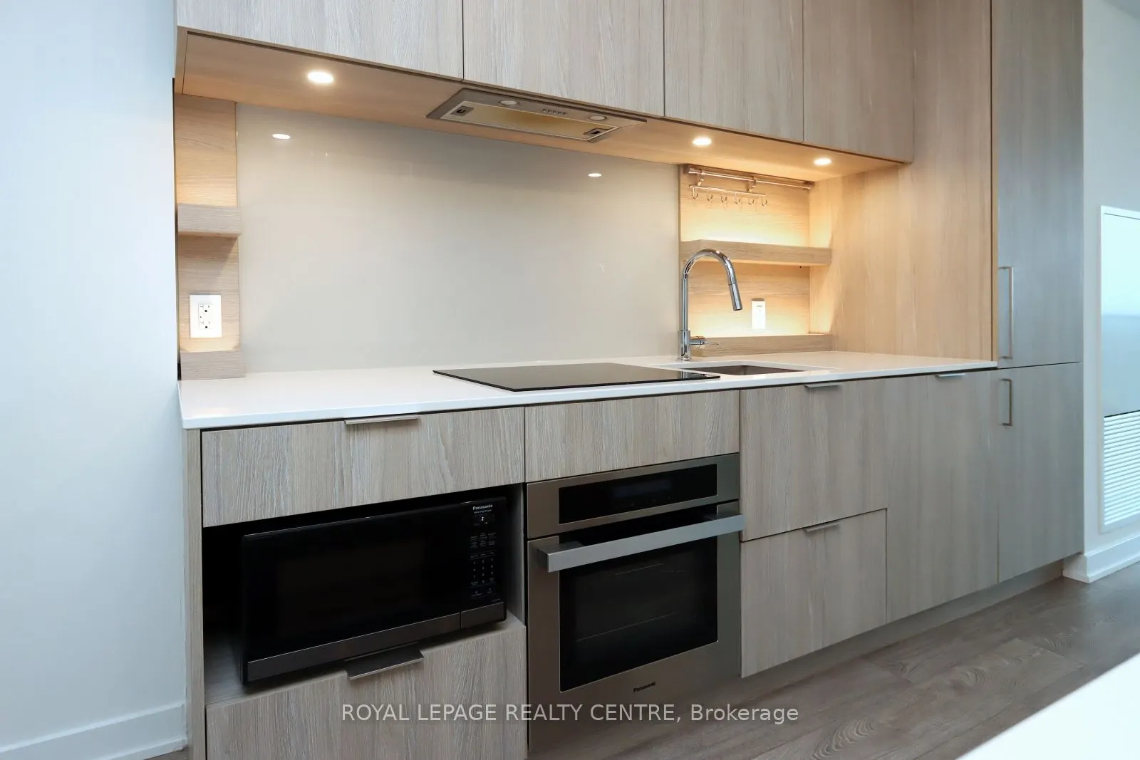 28 Ann Street, #1119