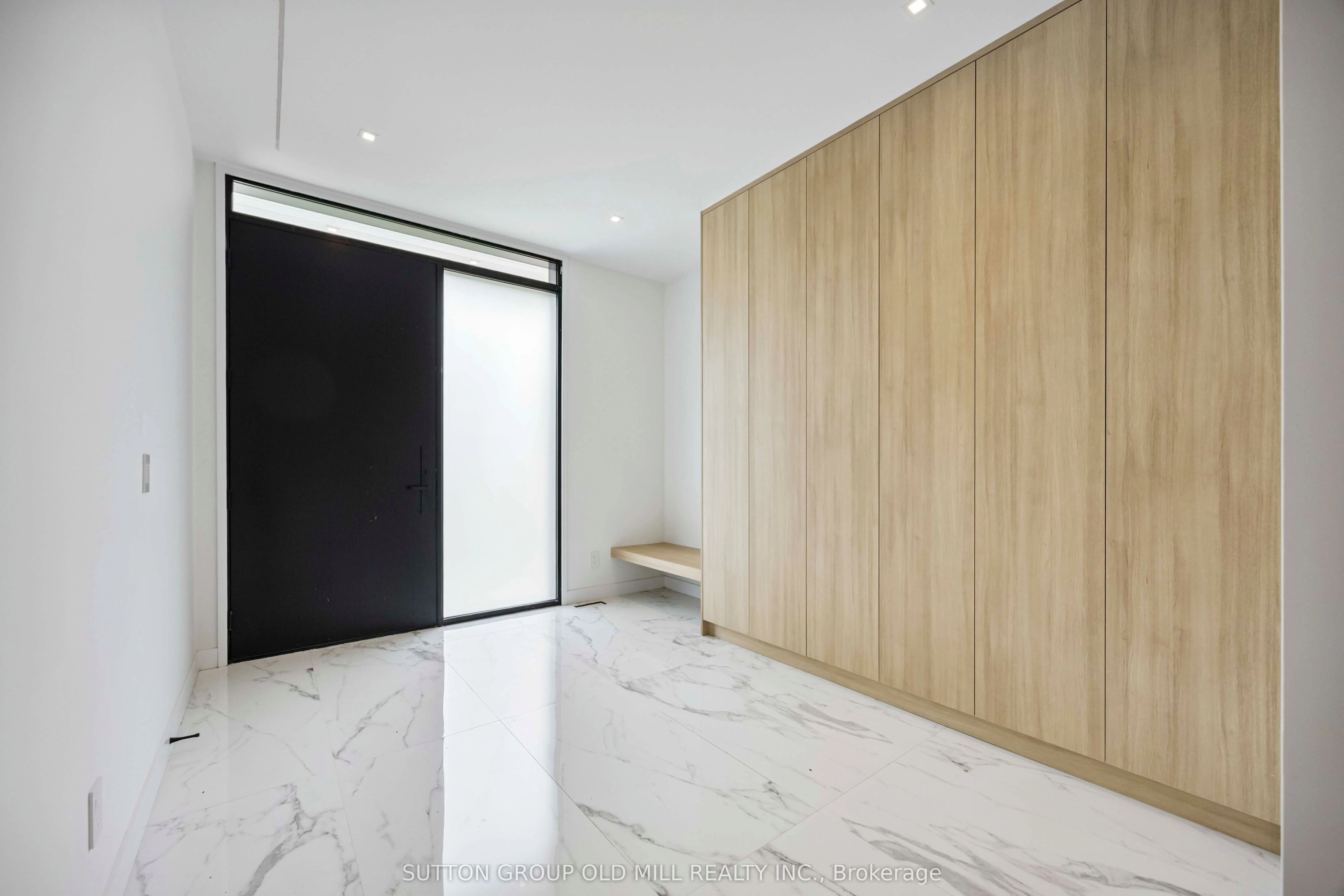 91 Regal Road