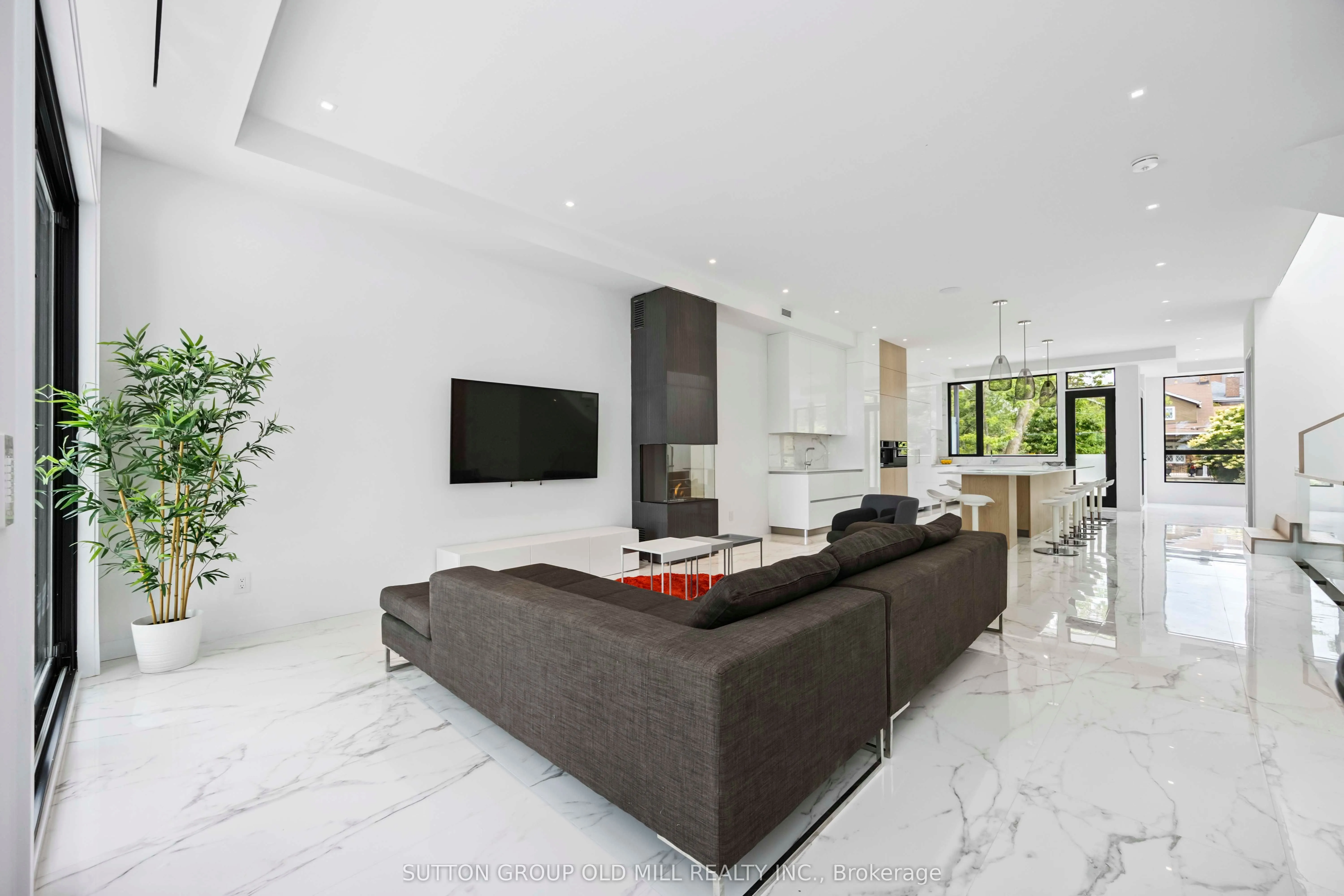 91 Regal Road