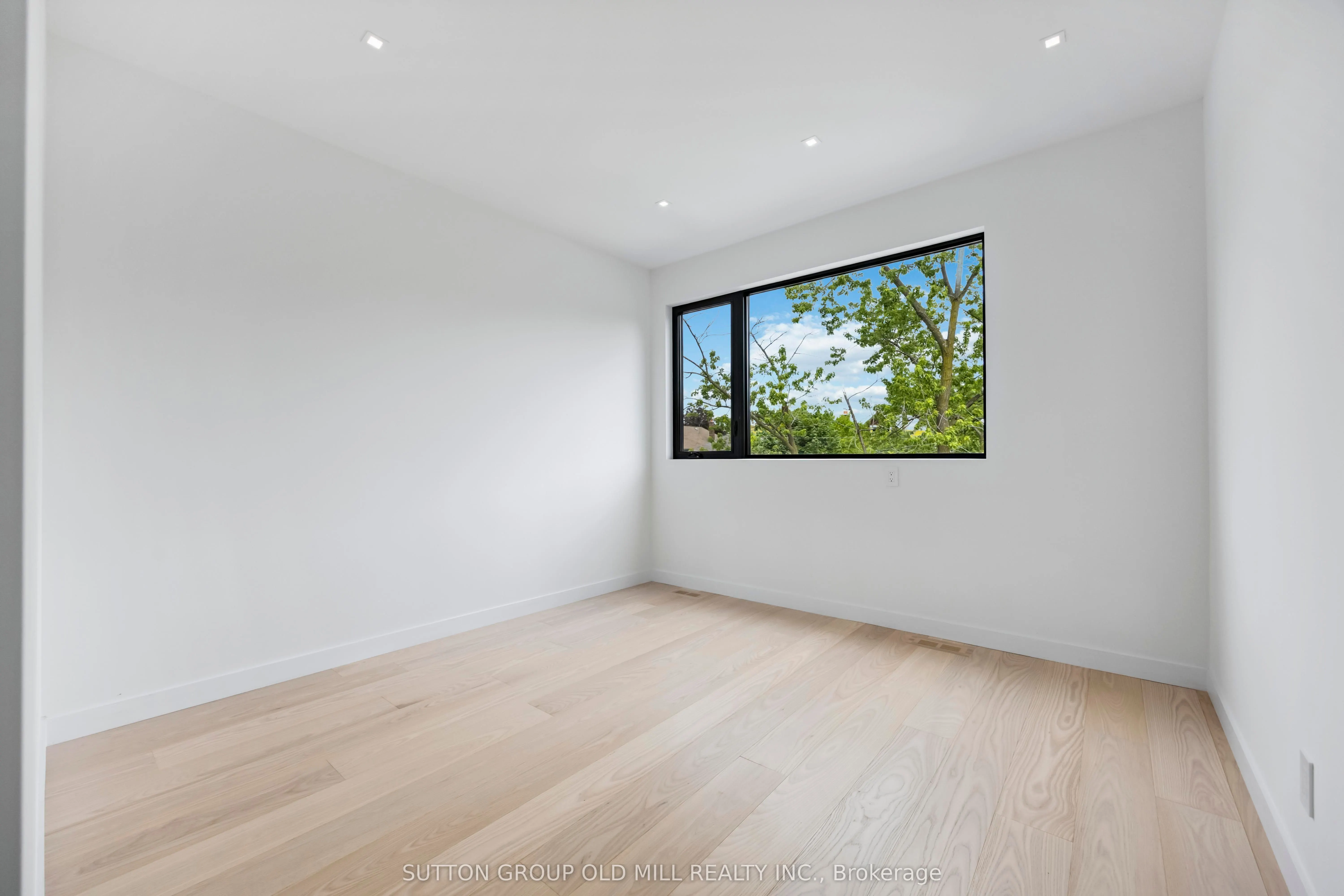 91 Regal Road