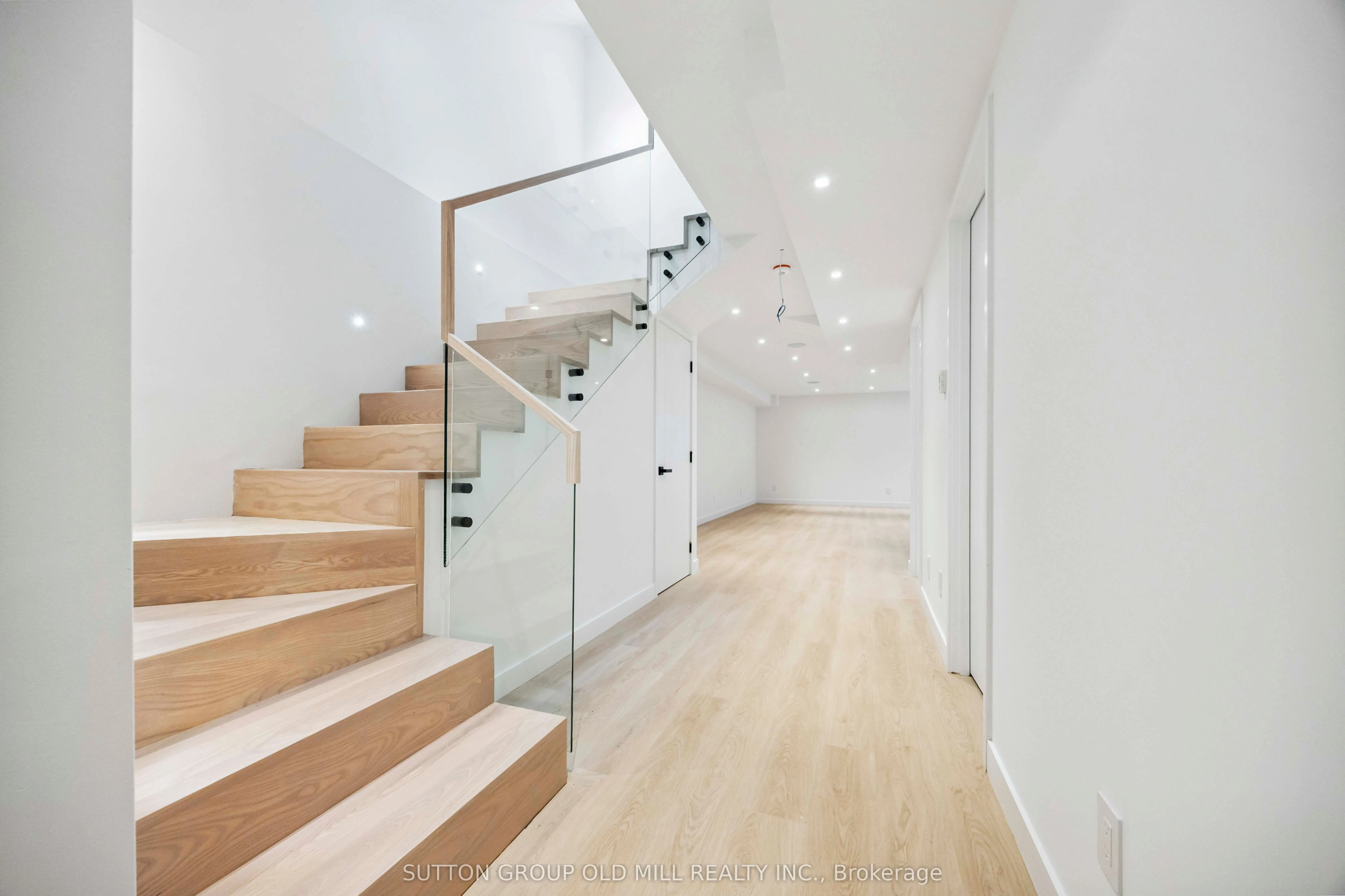 91 Regal Road