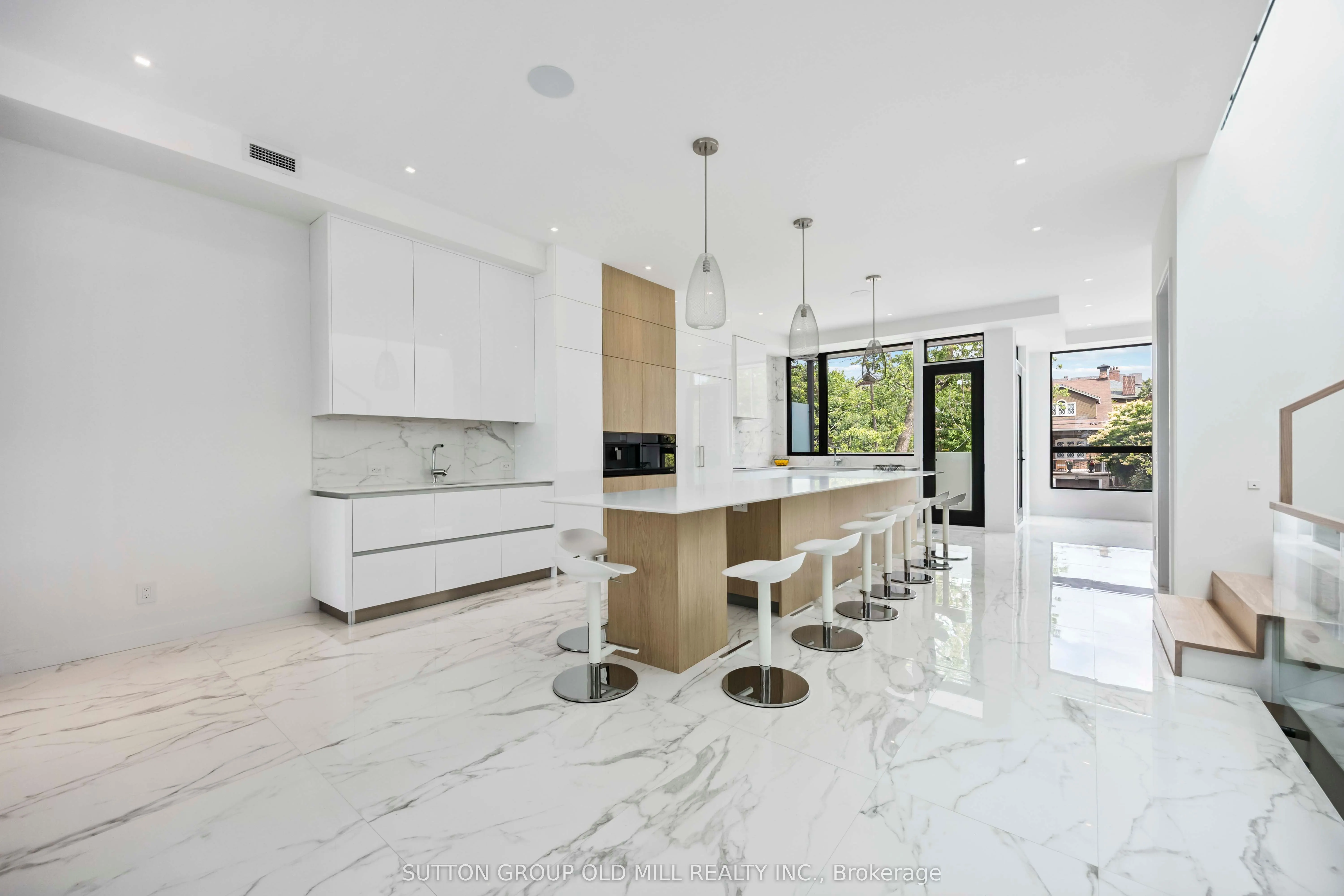 91 Regal Road