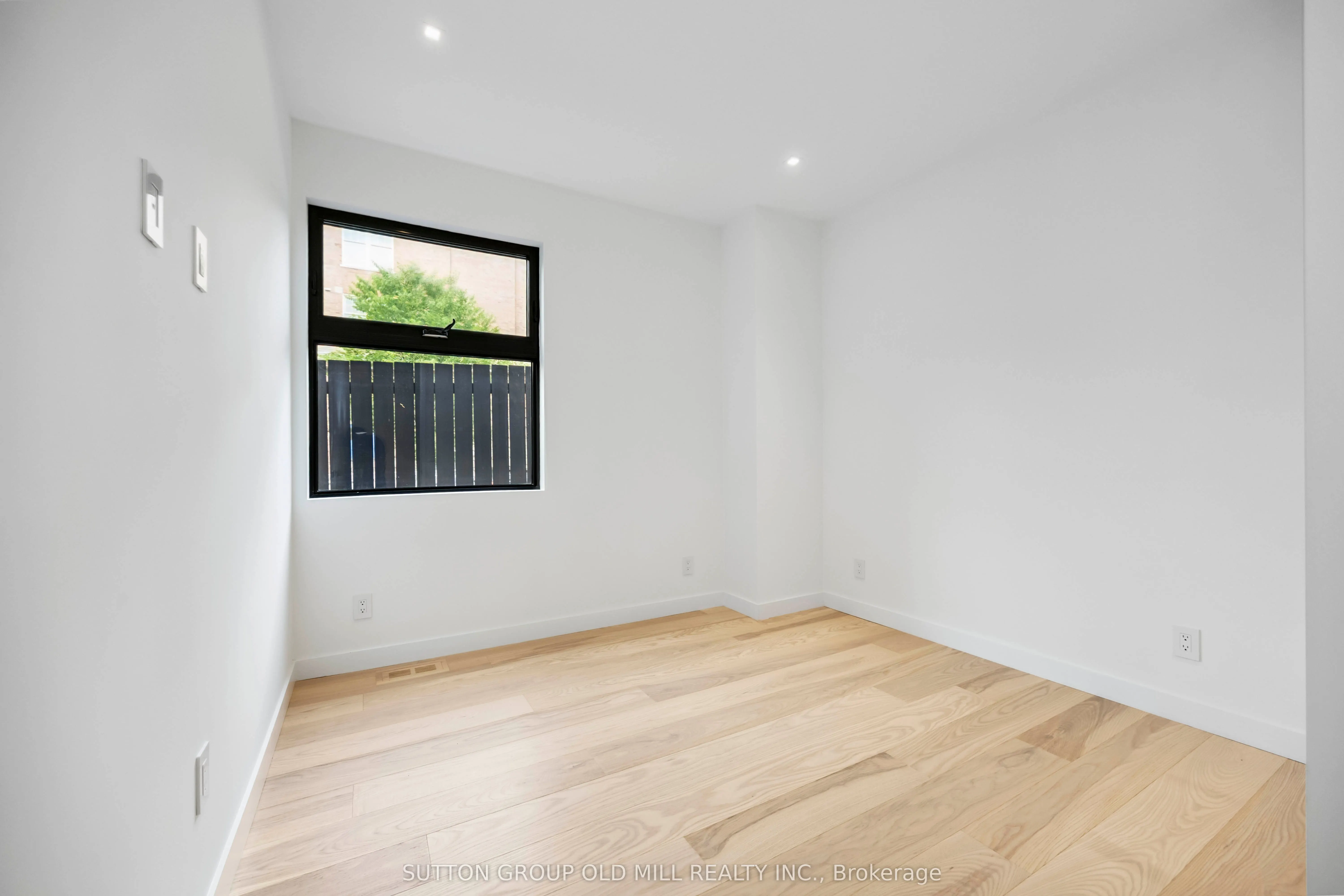 91 Regal Road