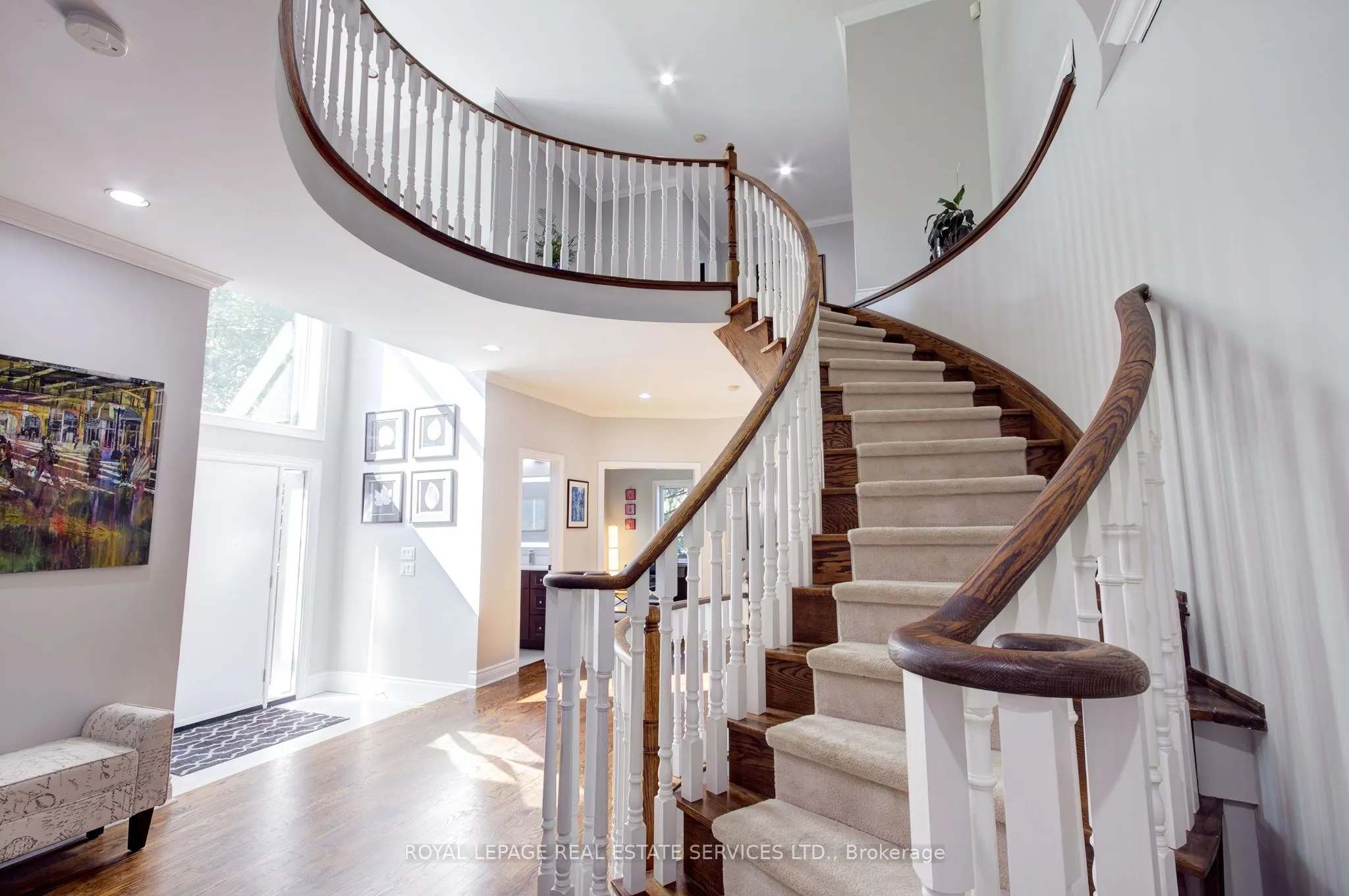 1079 Skyvalley Crescent