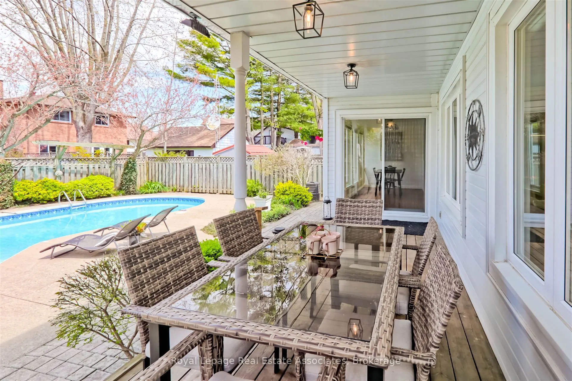 599 Lakeside Avenue