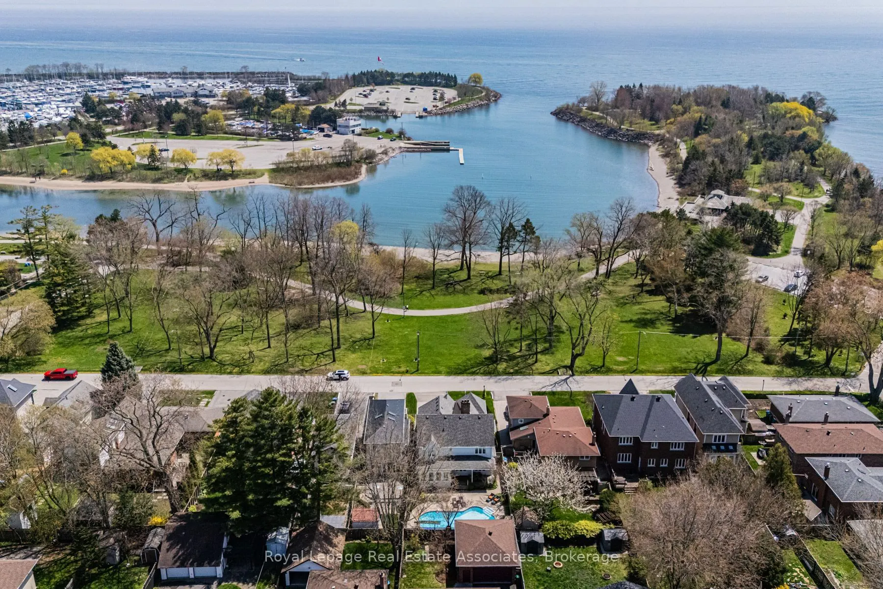 599 Lakeside Avenue