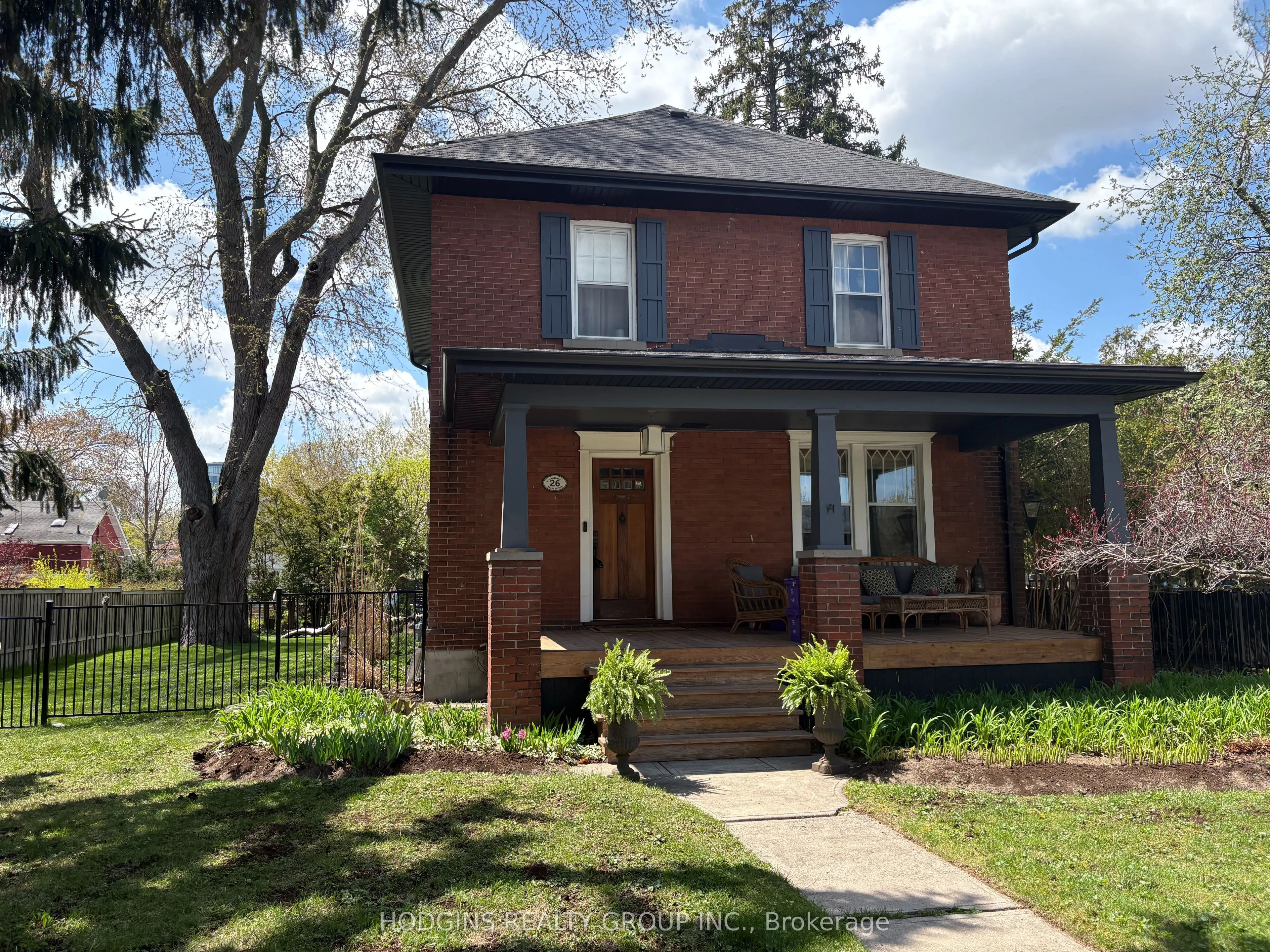 26 Brant Avenue