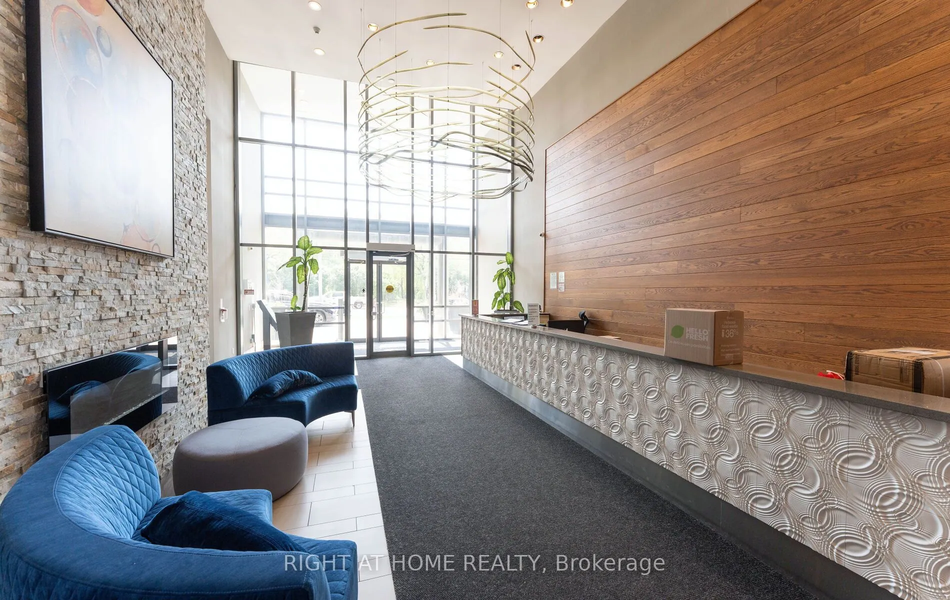 2230 Lake Shore Boulevard W, #803