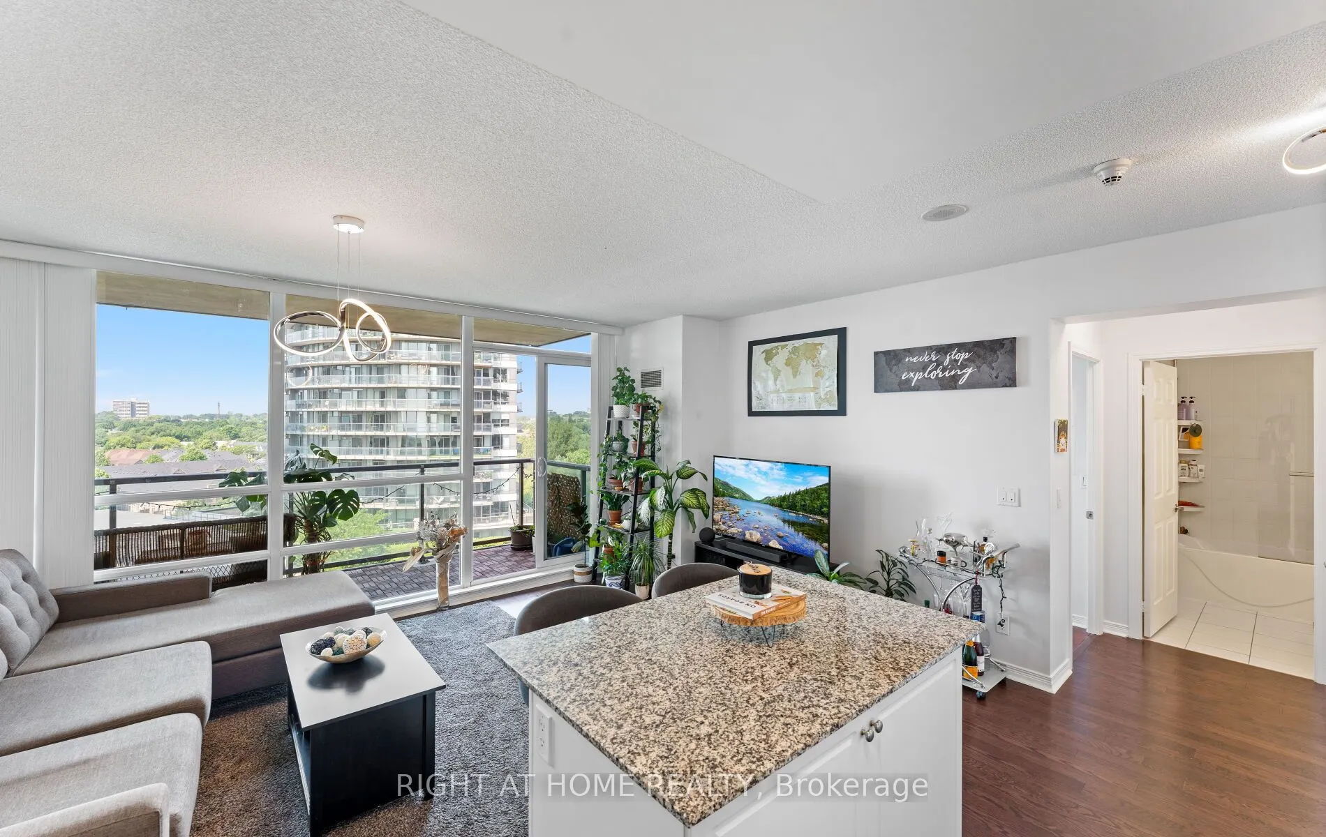 2230 Lake Shore Boulevard W, #803