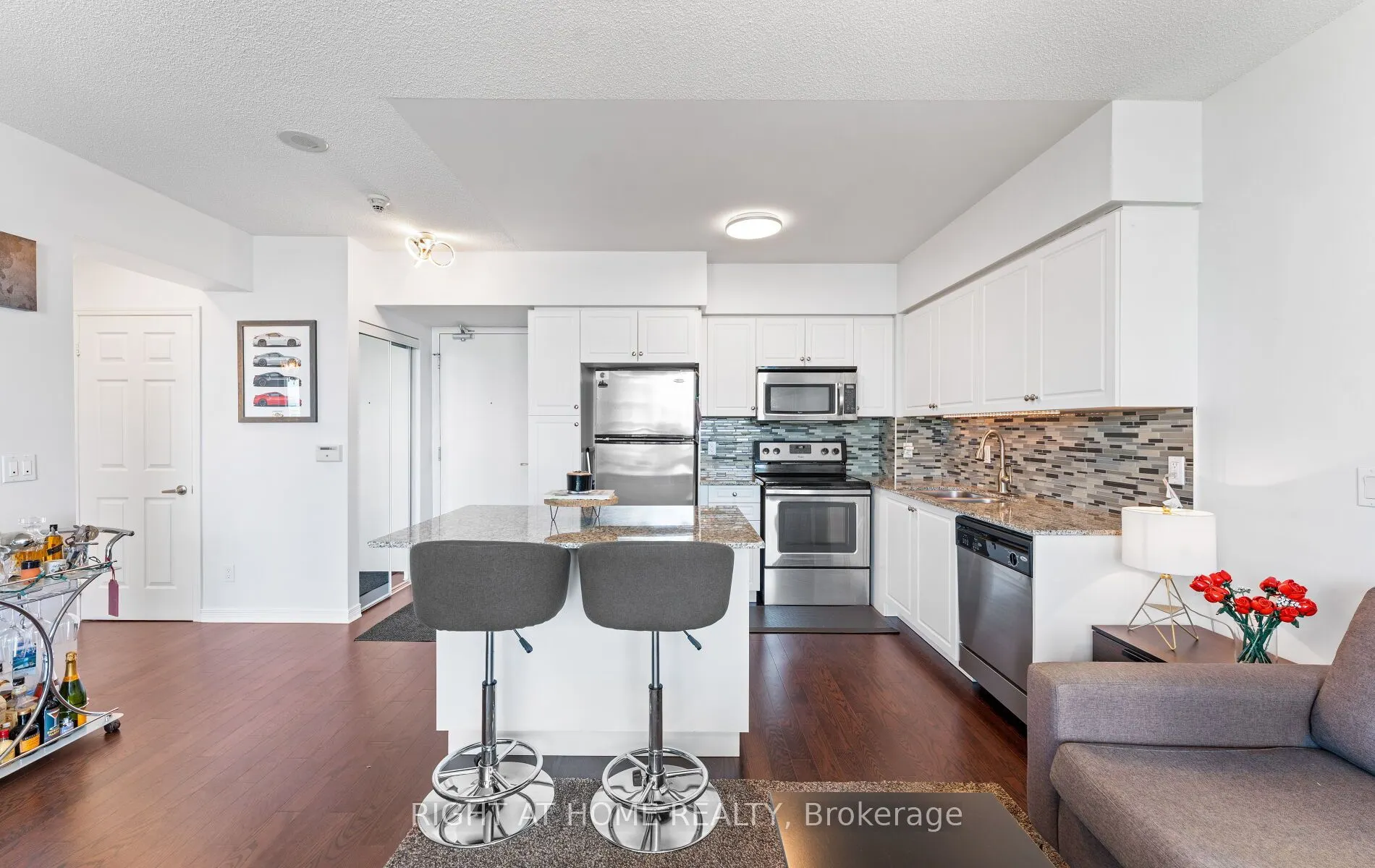 2230 Lake Shore Boulevard W, #803