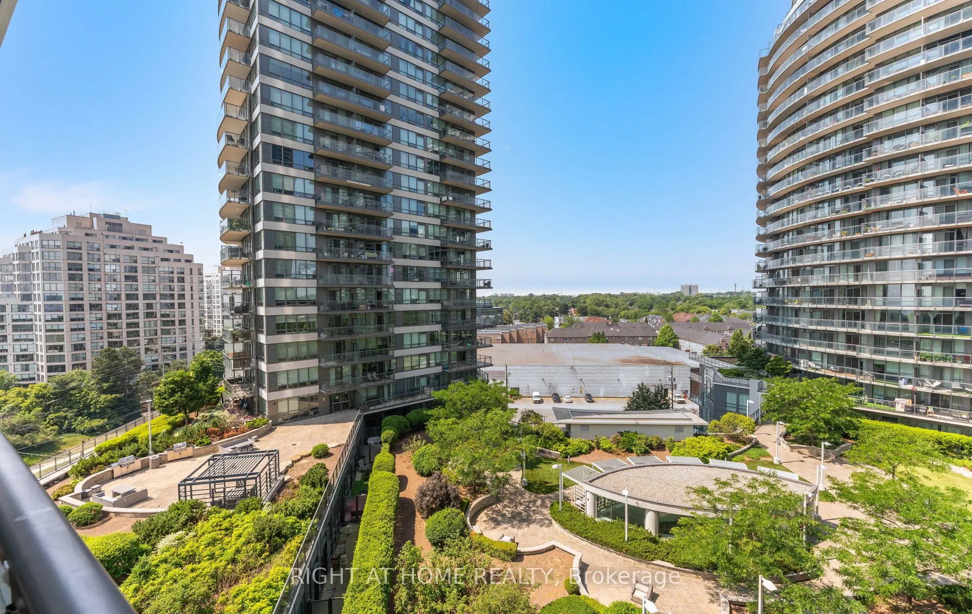 2230 Lake Shore Boulevard W, #803